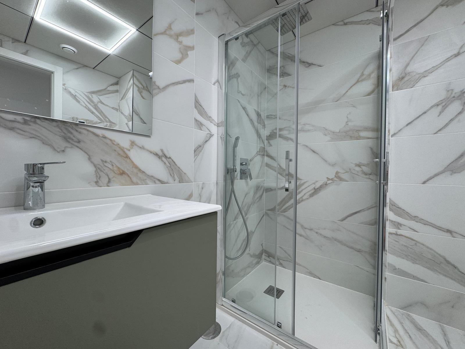 2 Bed, 1 Bath, ApartmentFor Sale, Torrevieja, Alicante