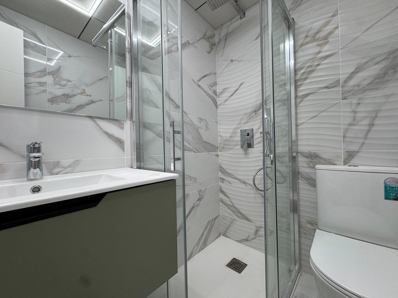 2 Bed, 1 Bath, ApartmentFor Sale, Torrevieja, Alicante