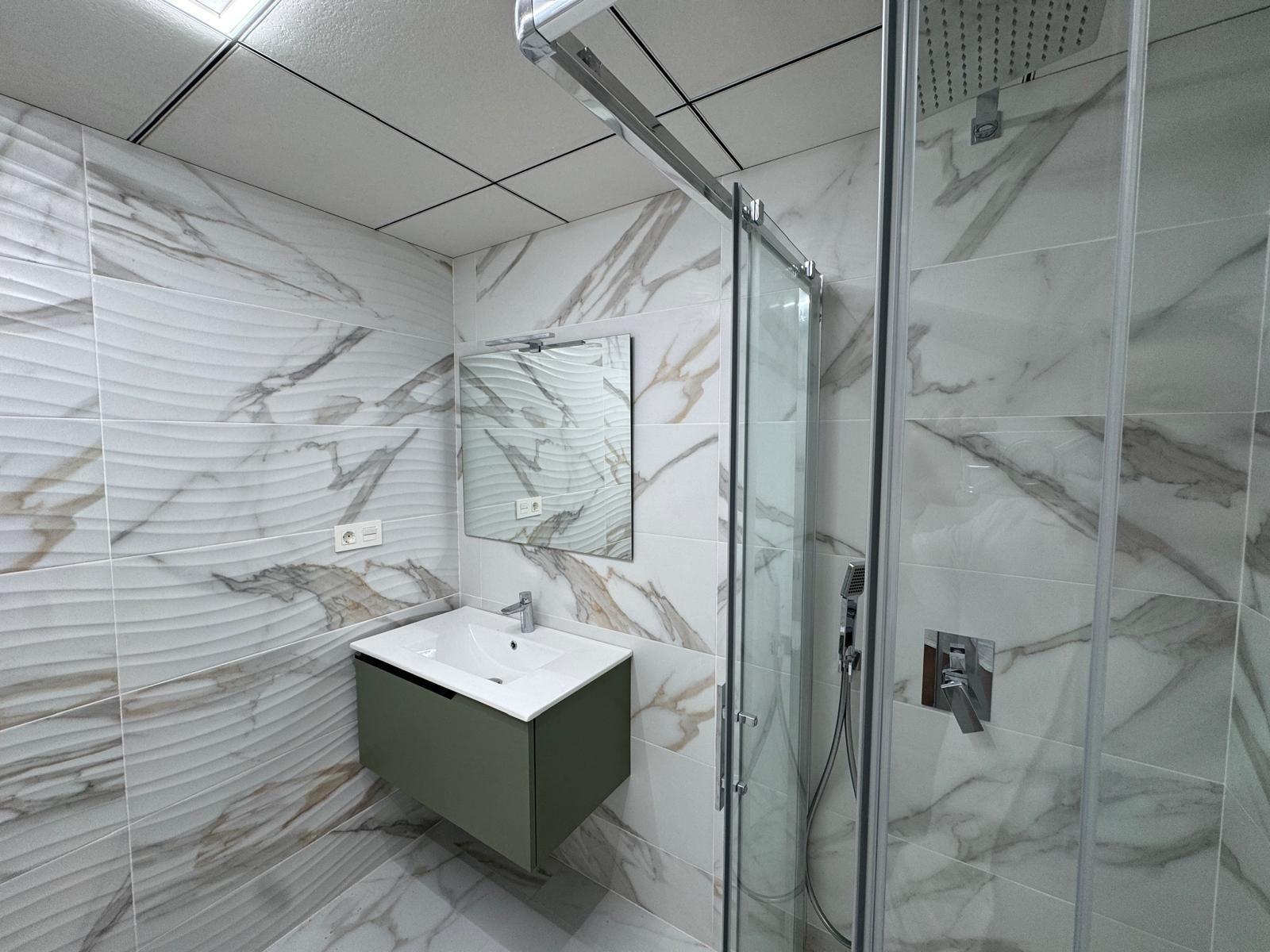 2 Bed, 1 Bath, ApartmentFor Sale, Torrevieja, Alicante