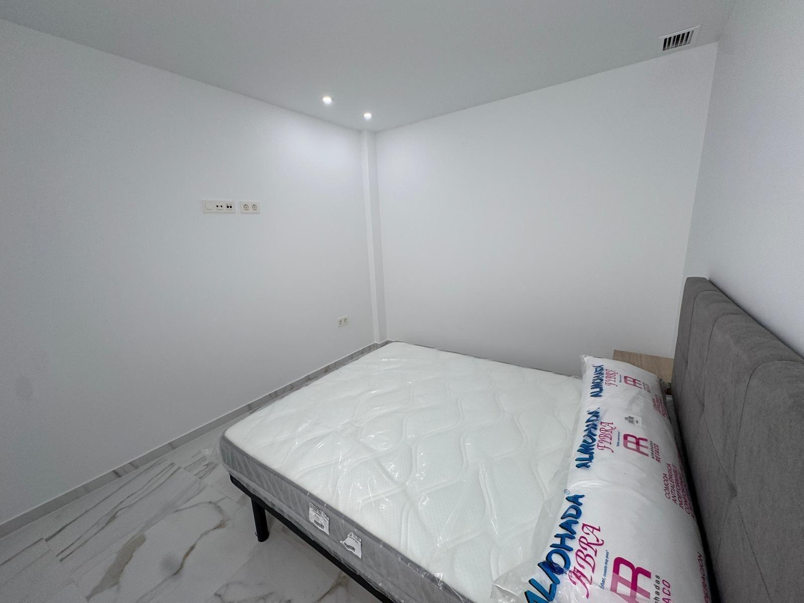 2 Bed, 1 Bath, ApartmentFor Sale, Torrevieja, Alicante