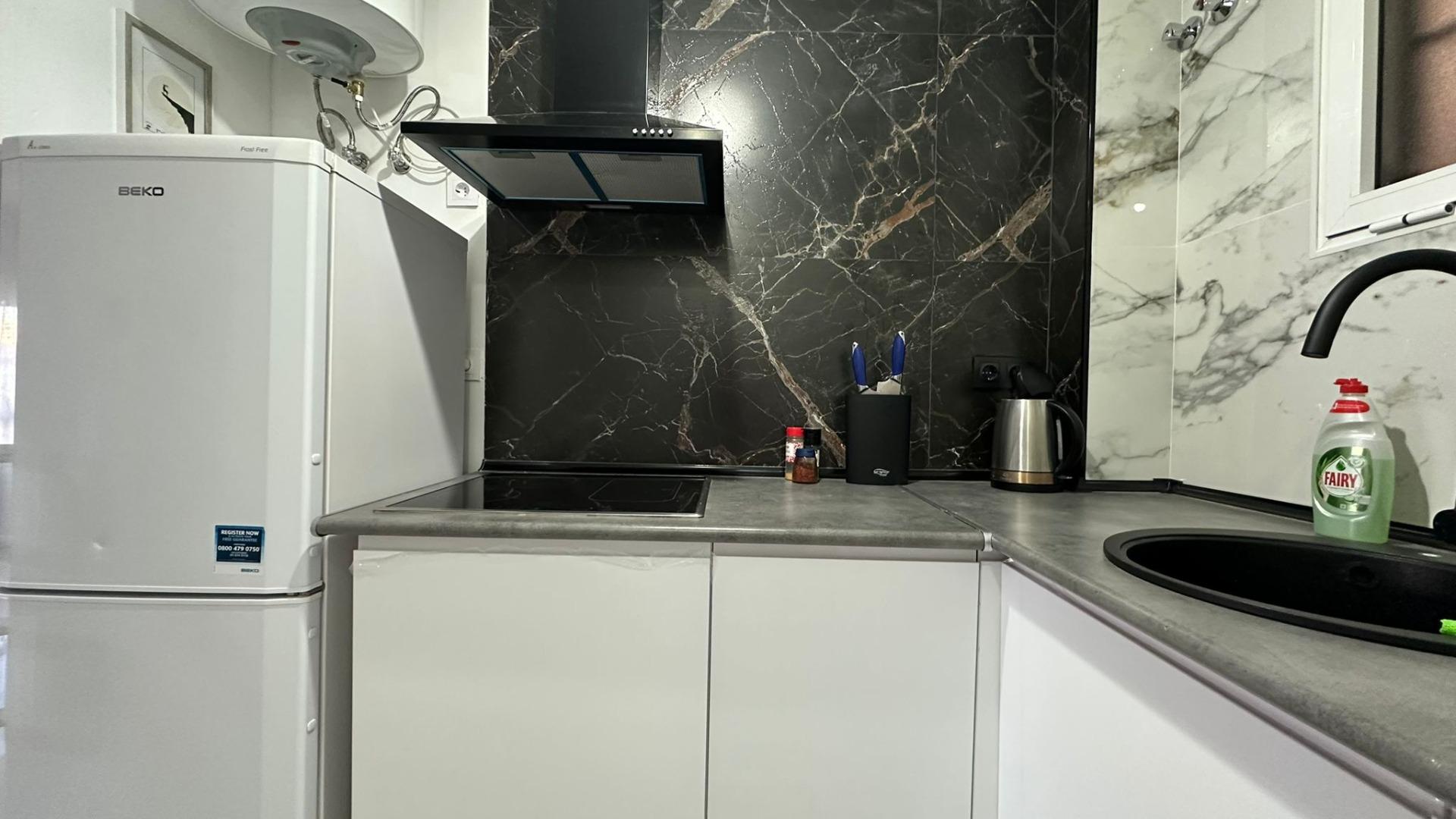 2 Bed, 1 Bath, ApartmentFor Sale, Torrevieja, Alicante