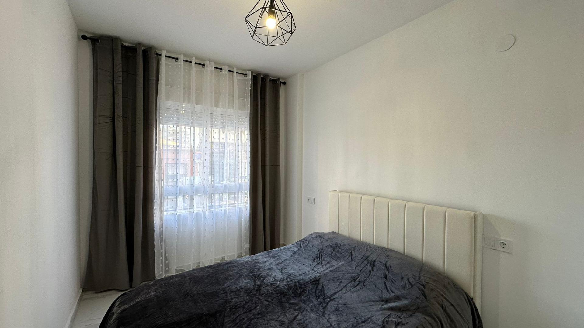 2 Bed, 1 Bath, ApartmentFor Sale, Torrevieja, Alicante