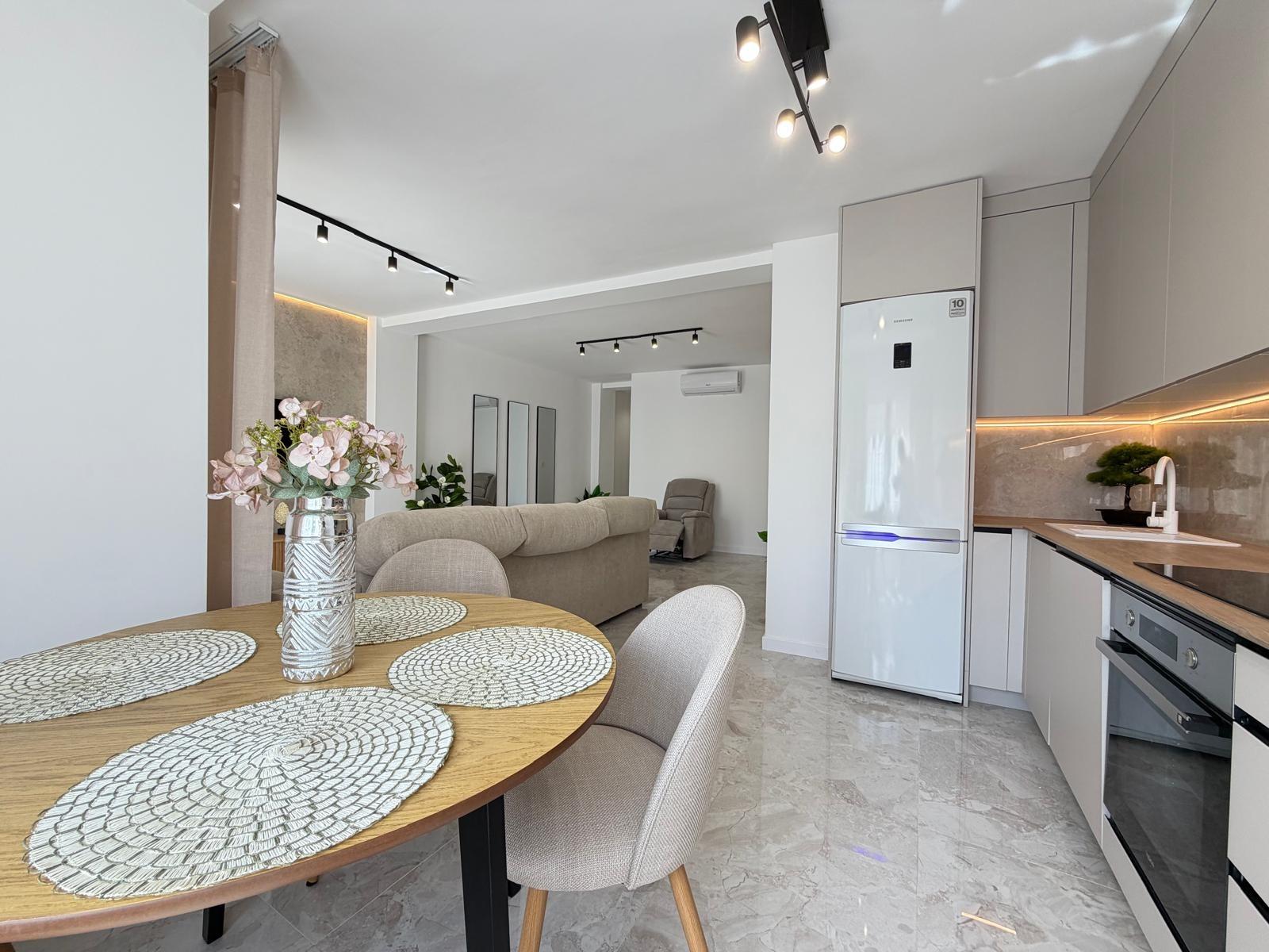 3 Bed, 1 Bath, ApartmentFor Sale, Torrevieja, Alicante