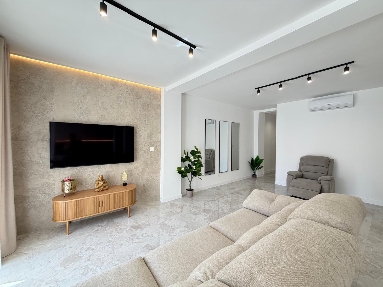 3 Bed, 1 Bath, ApartmentFor Sale, Torrevieja, Alicante