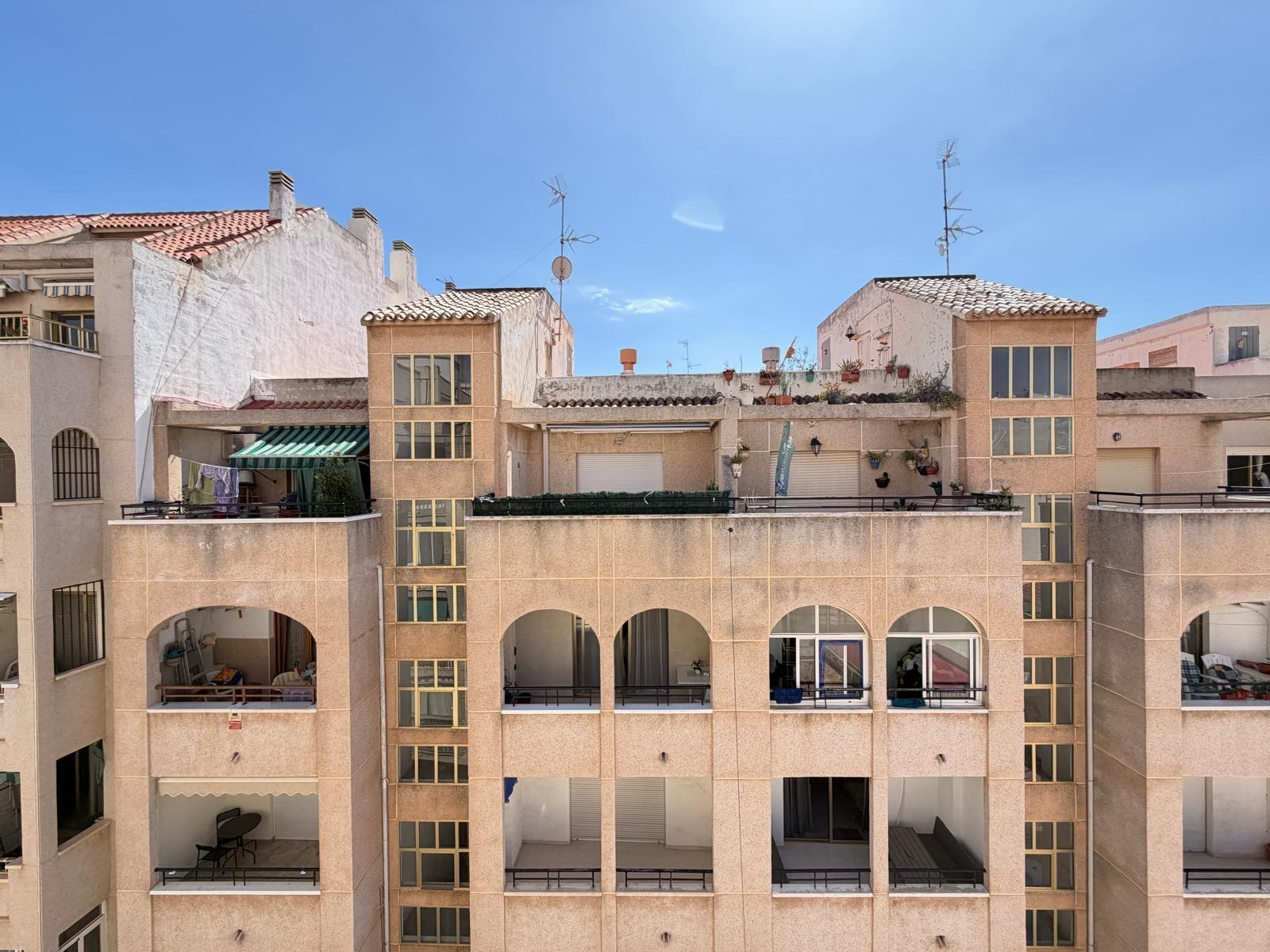 3 Bed, 1 Bath, ApartmentFor Sale, Torrevieja, Alicante