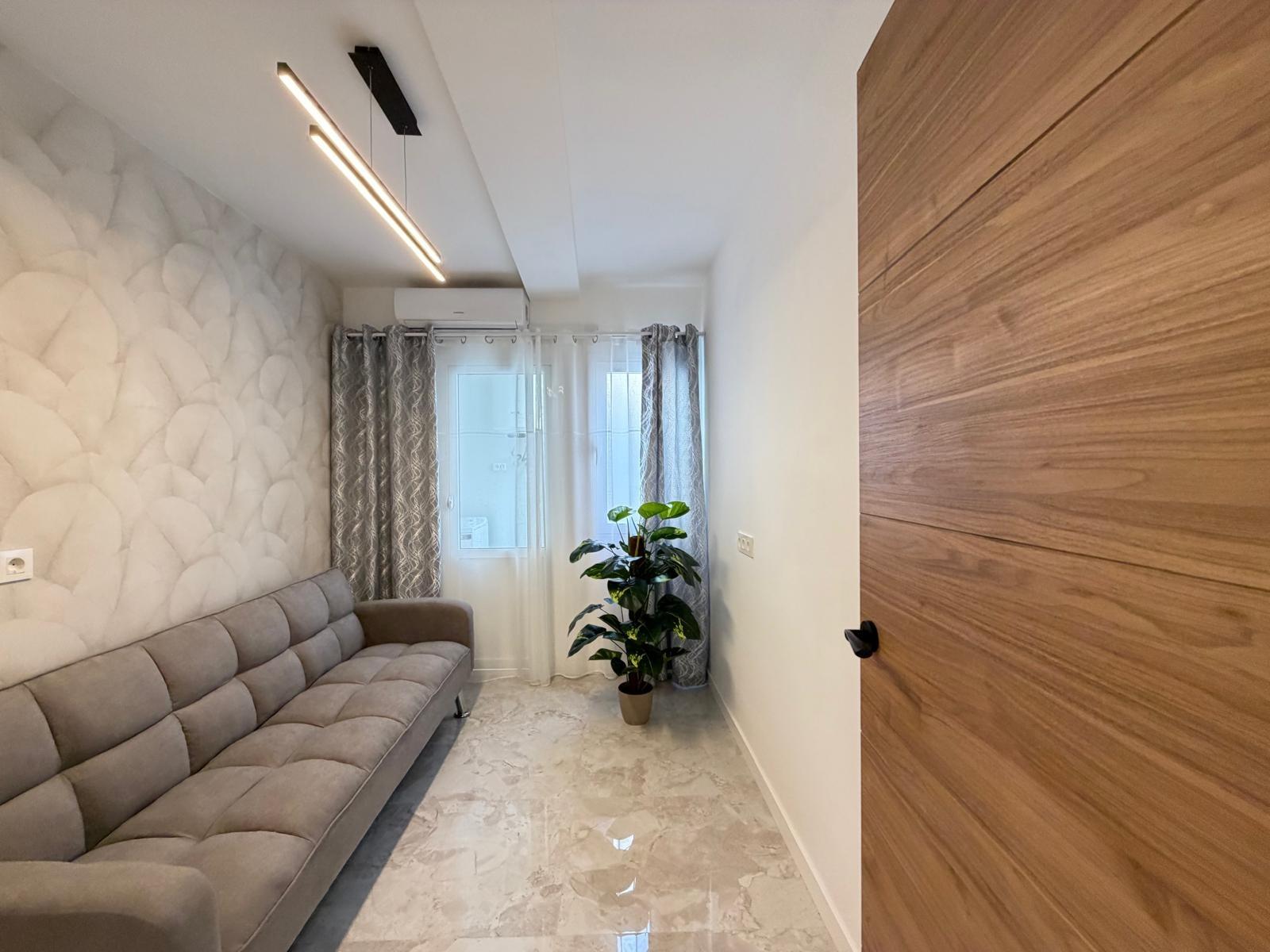 3 Bed, 1 Bath, ApartmentFor Sale, Torrevieja, Alicante