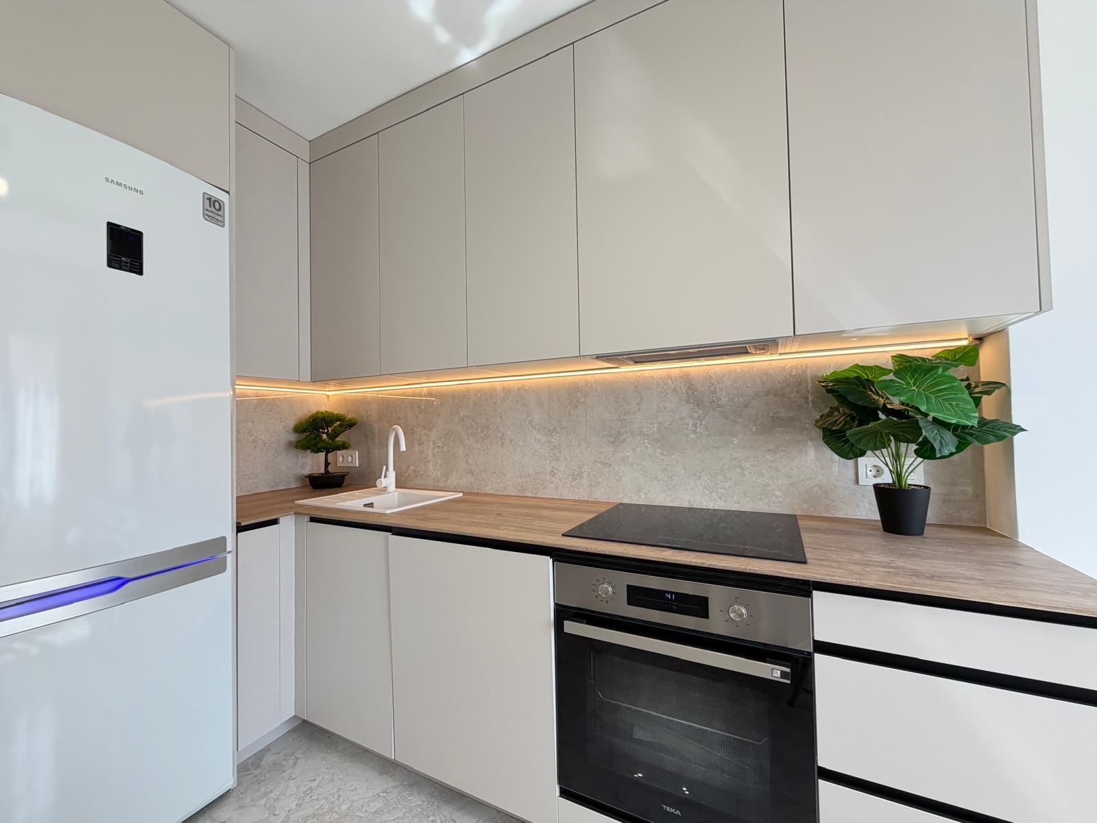 3 Bed, 1 Bath, ApartmentFor Sale, Torrevieja, Alicante