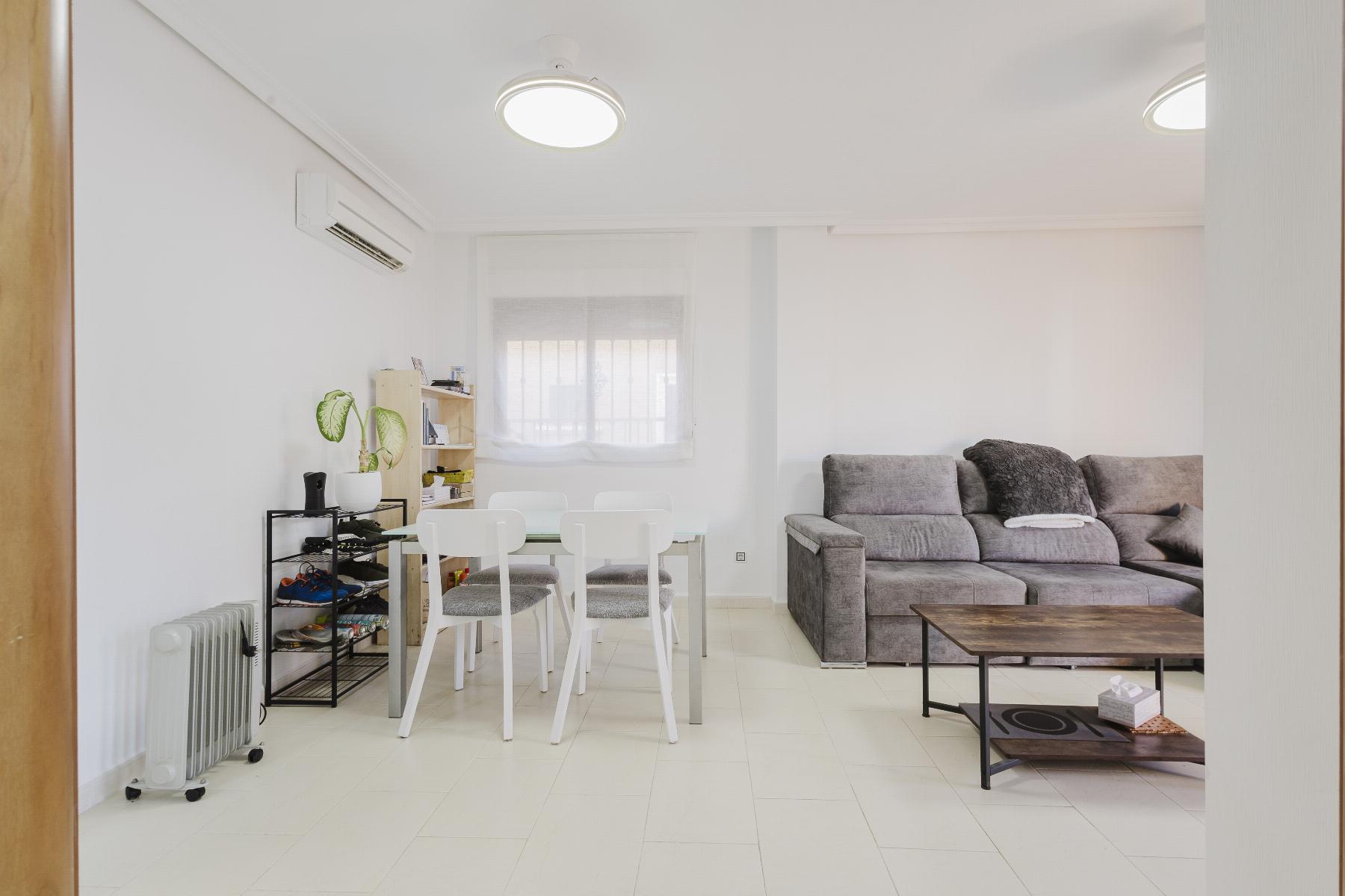 2 Bed, 2 Bath, HouseFor Sale, Torrevieja, Alicante