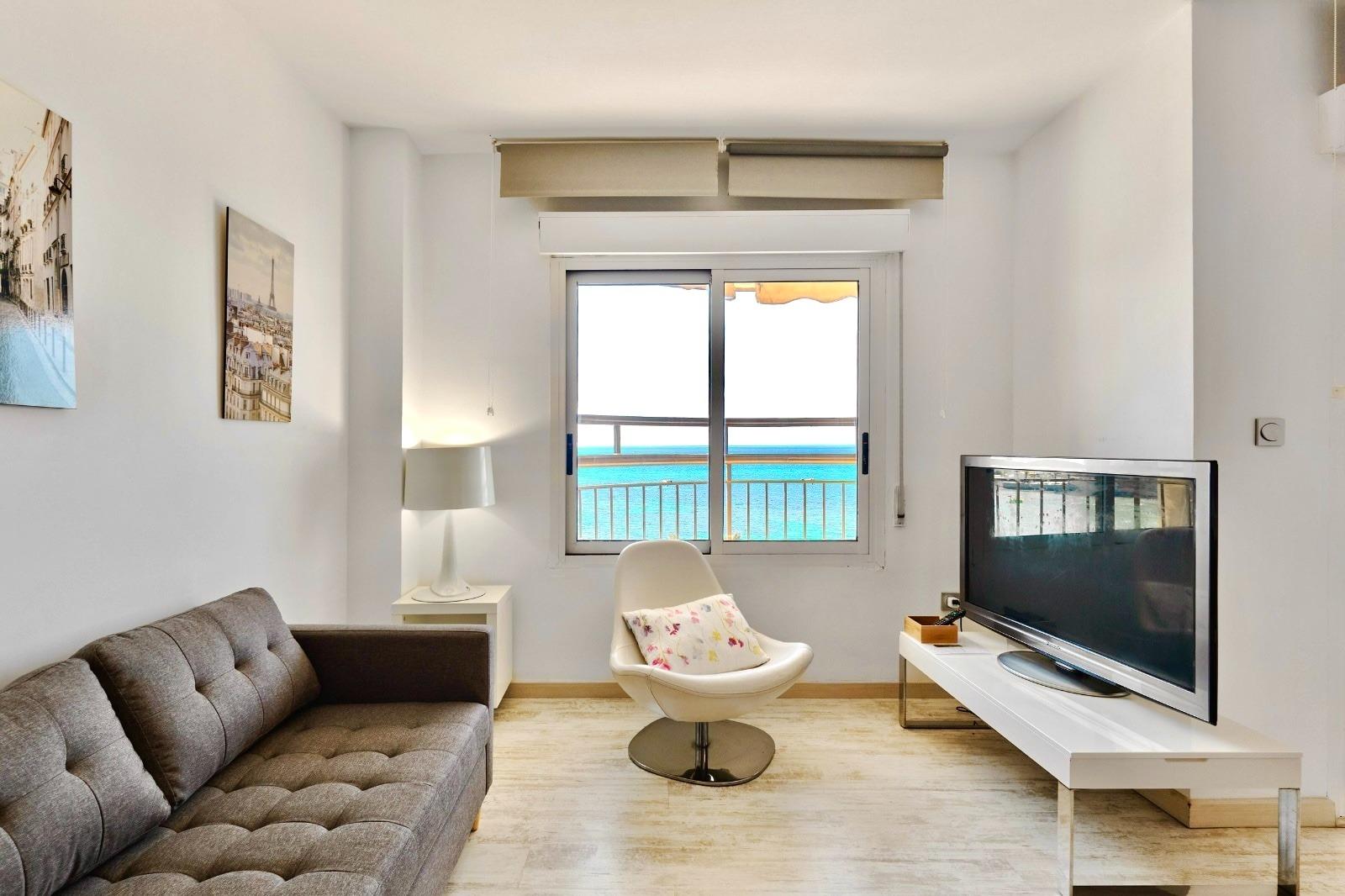 3 Bed, 2 Bath, ApartmentFor Sale, Torrevieja, Alicante