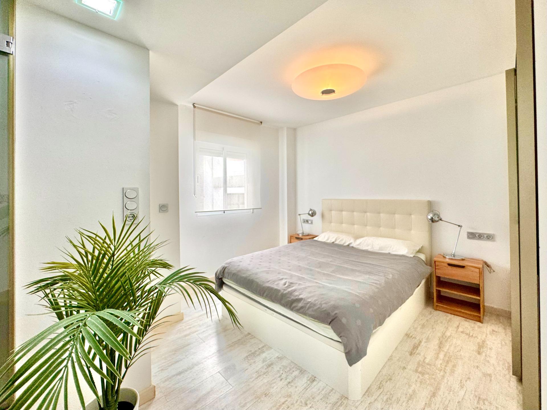 3 Bed, 2 Bath, ApartmentFor Sale, Torrevieja, Alicante