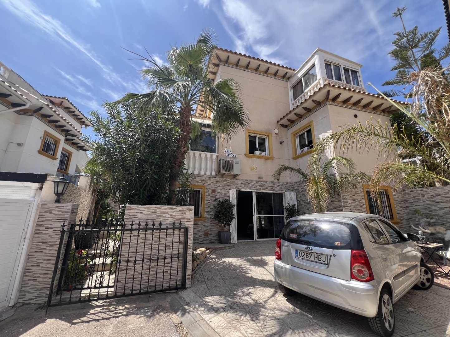 4 Bed, 3 Bath, HouseFor Sale, Orihuela, Alicante