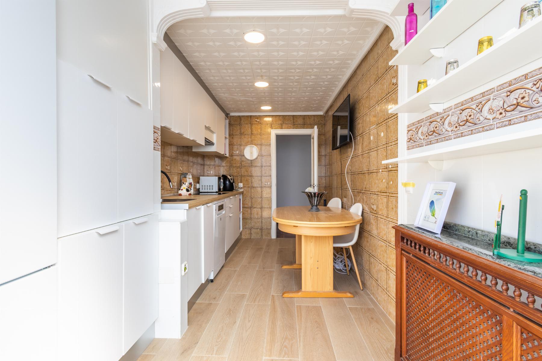 2 Bed, 1 Bath, ApartmentFor Sale, Torrevieja, Alicante