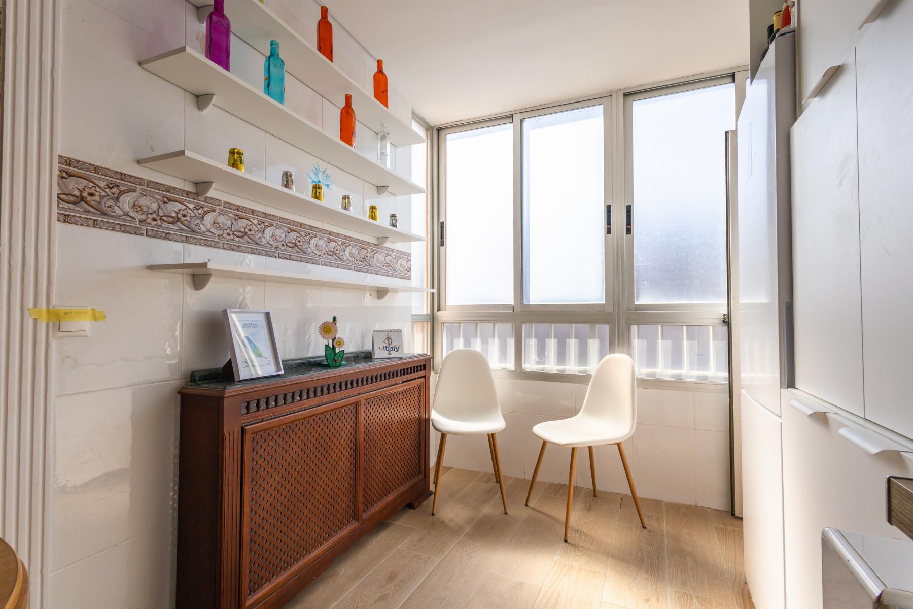 2 Bed, 1 Bath, ApartmentFor Sale, Torrevieja, Alicante