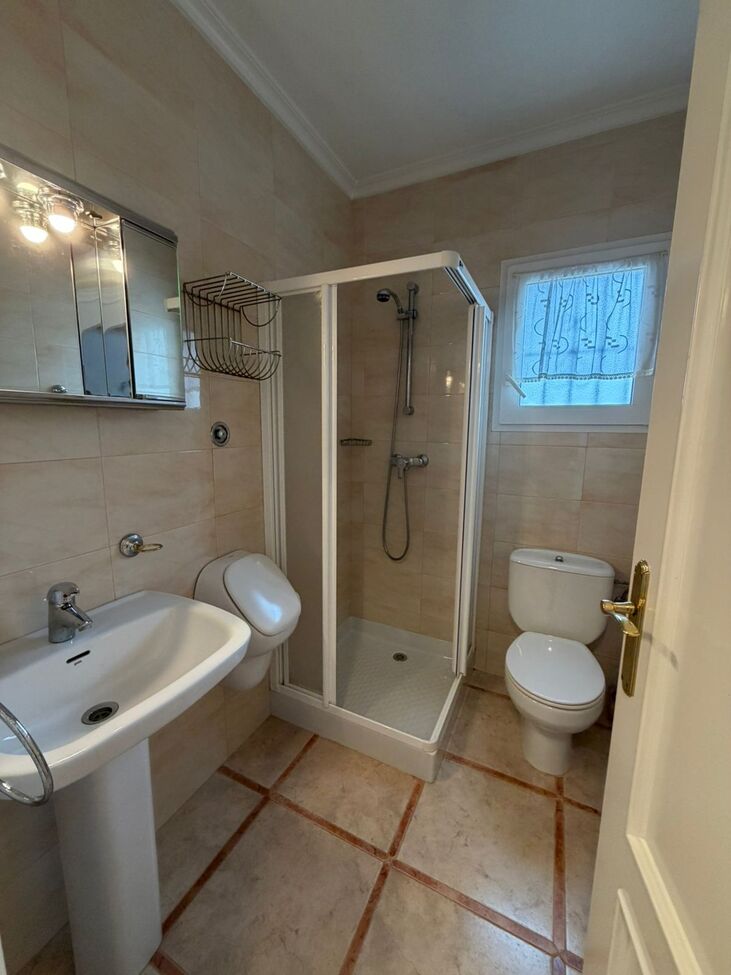 5 Bed, 3 Bath, HouseFor Sale, Playa Flamenca, Alicante