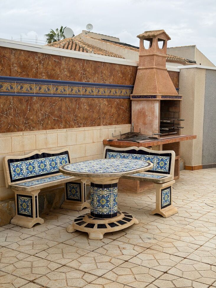 5 Bed, 3 Bath, HouseFor Sale, Playa Flamenca, Alicante