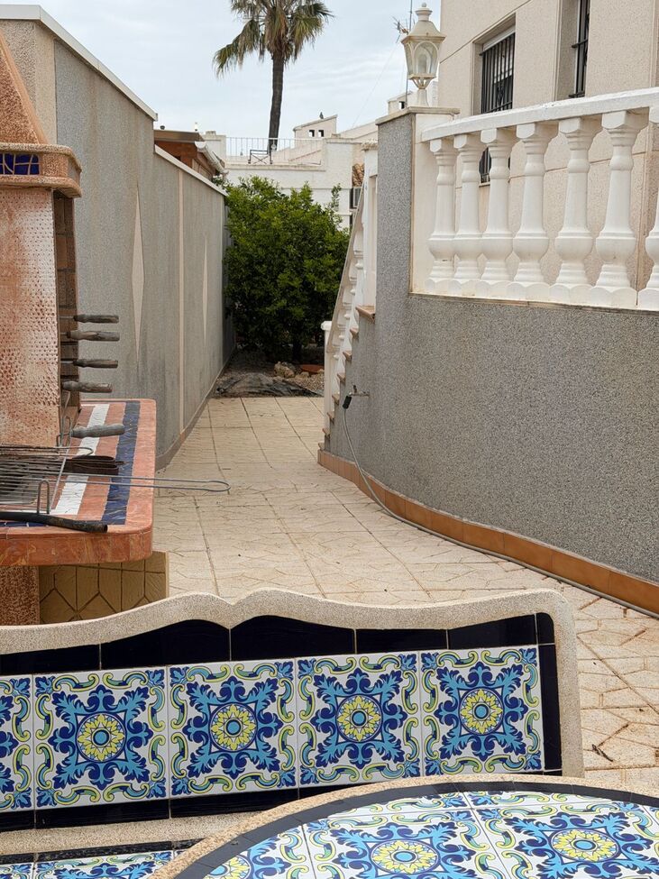 5 Bed, 3 Bath, HouseFor Sale, Playa Flamenca, Alicante