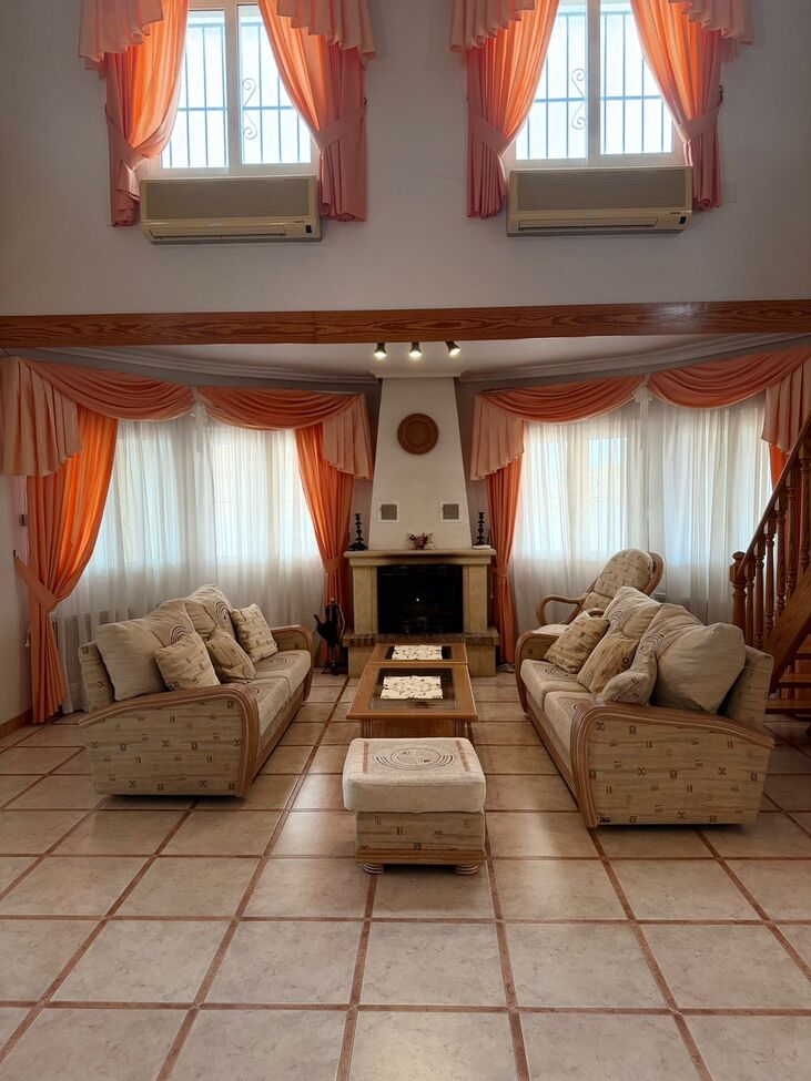 5 Bed, 3 Bath, HouseFor Sale, Playa Flamenca, Alicante