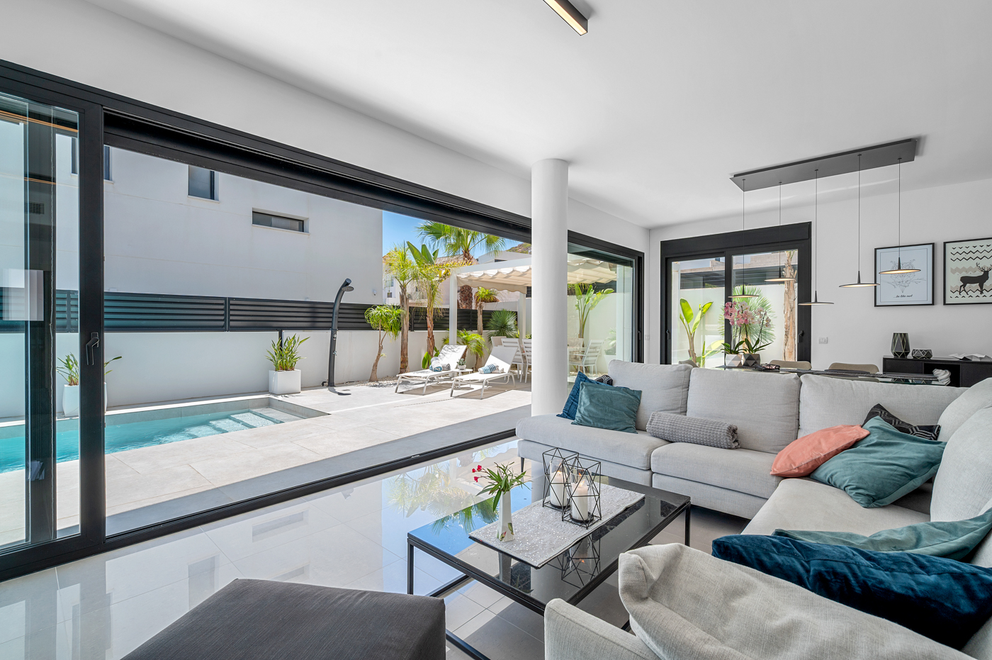 4 Bed, 3 Bath, HouseFor Sale, Guardamar Del Segura, Alicante