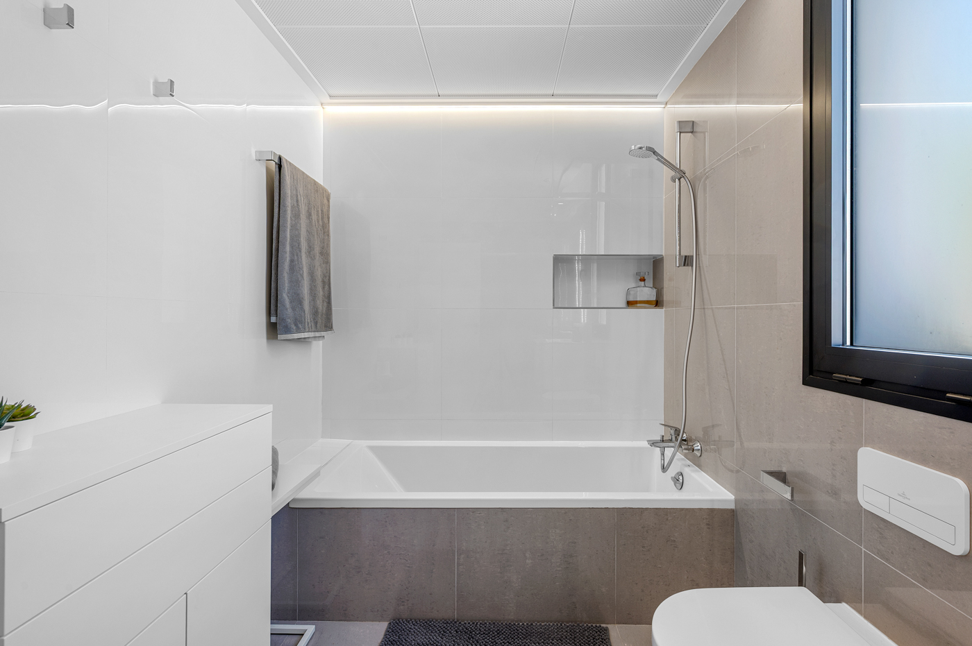 4 Bed, 3 Bath, HouseFor Sale, Guardamar Del Segura, Alicante