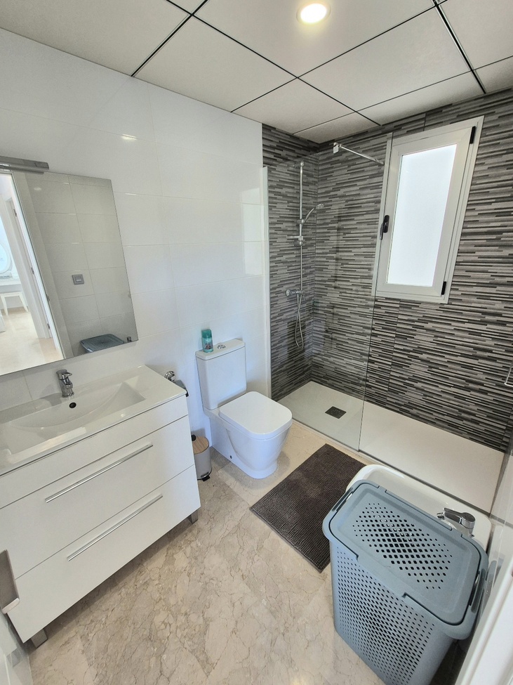 2 Bed, 1 Bath, ApartmentFor Sale, Villamartin, Alicante