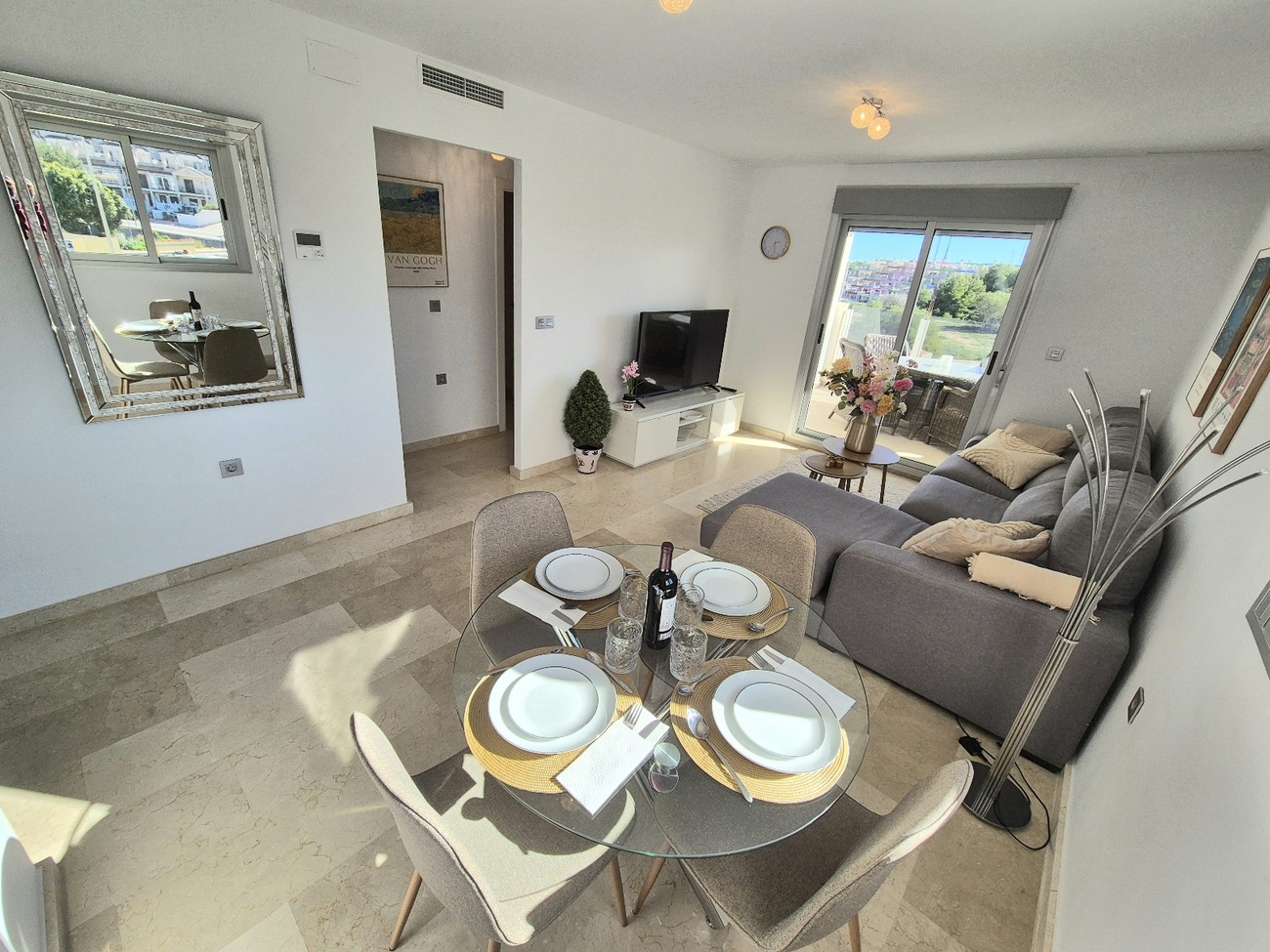 2 Bed, 1 Bath, ApartmentFor Sale, Villamartin, Alicante