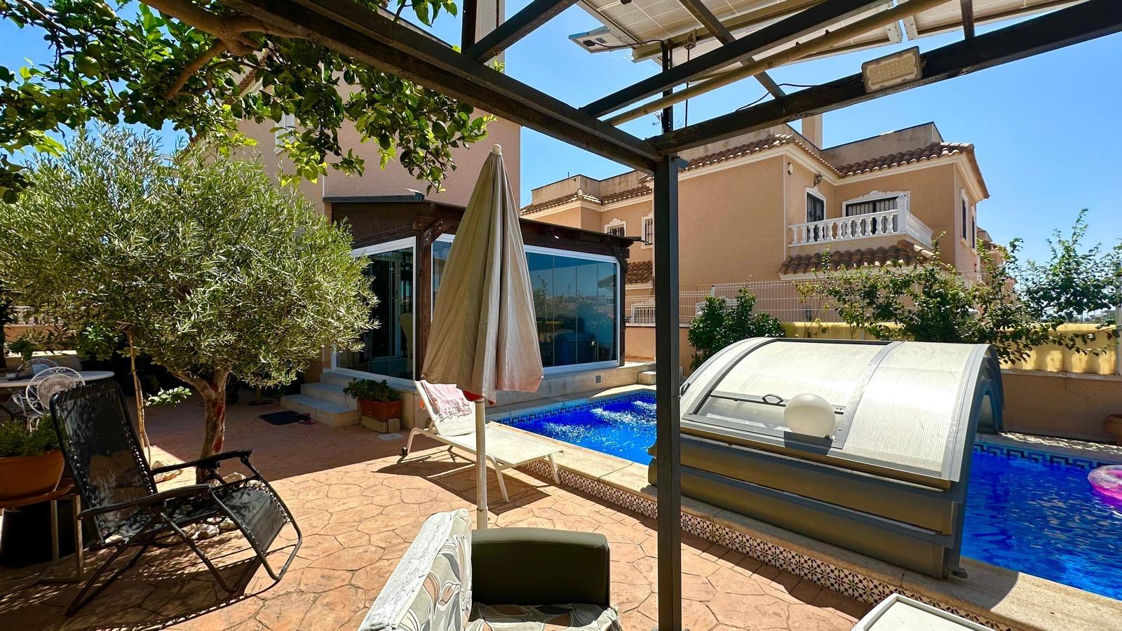 4 Bed, 3 Bath, HouseFor Sale, Orihuela Costa, Alicante