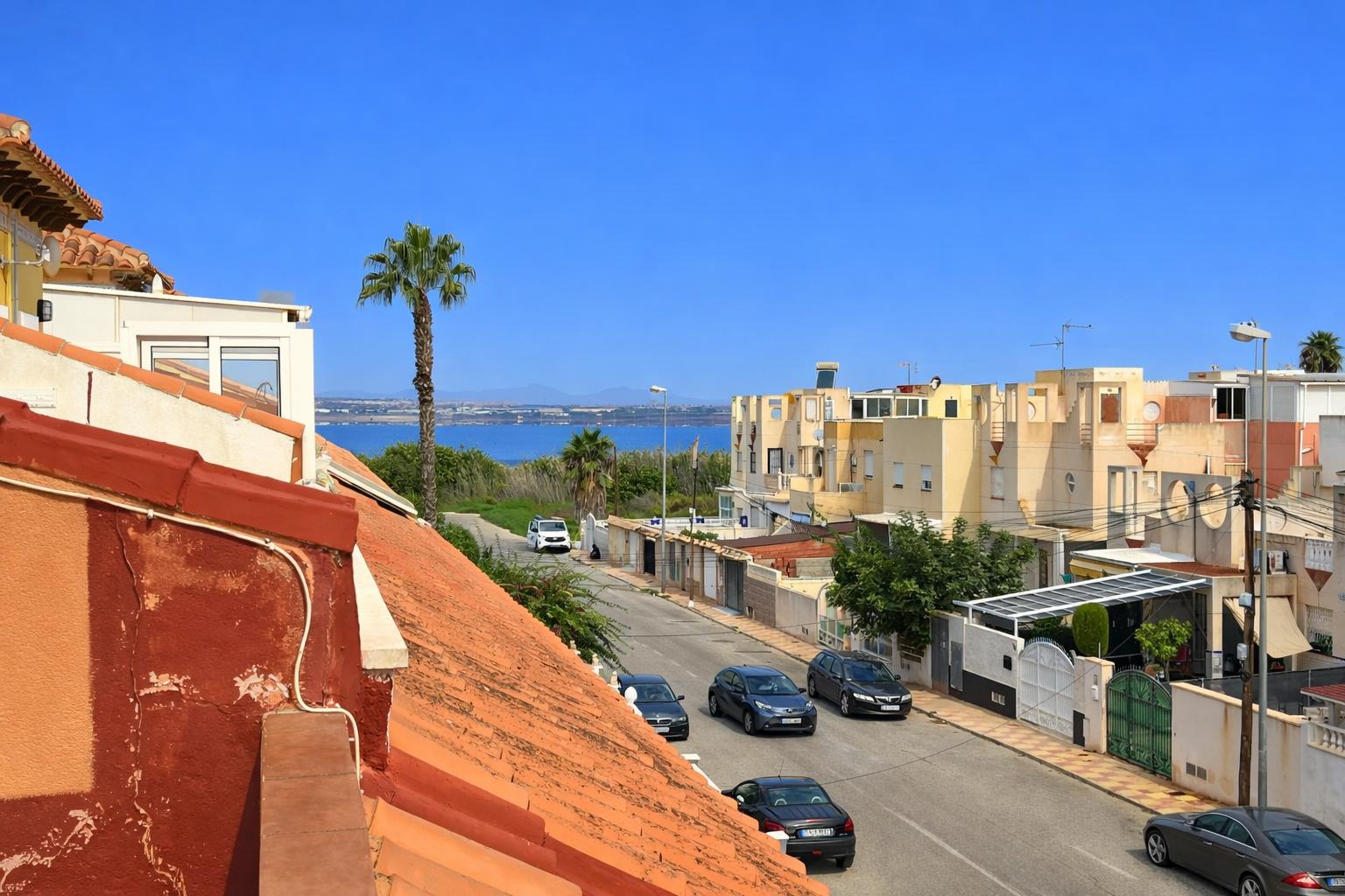 2 Bed, 2 Bath, HouseFor Sale, Torrevieja, Alicante