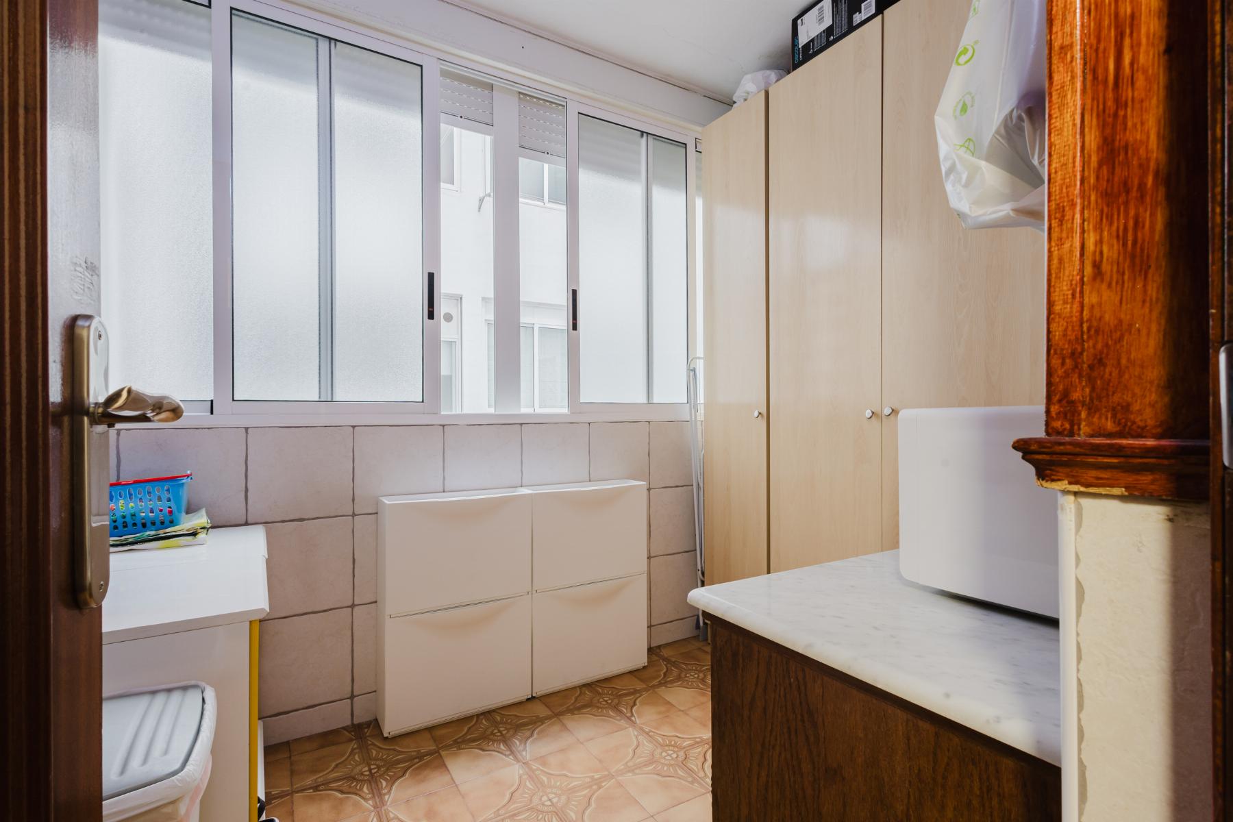 3 Bed, 2 Bath, ApartmentFor Sale, Torrevieja, Alicante