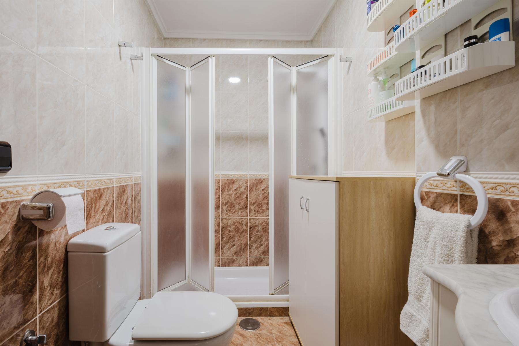 3 Bed, 2 Bath, ApartmentFor Sale, Torrevieja, Alicante