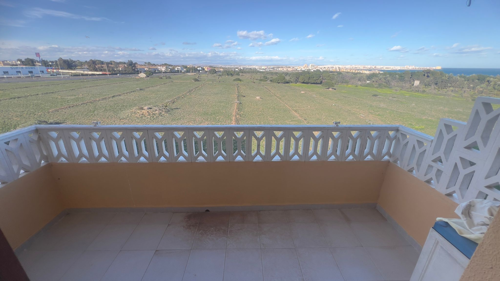 2 Bed, 1 Bath, ApartmentFor Sale, Torrevieja, Alicante
