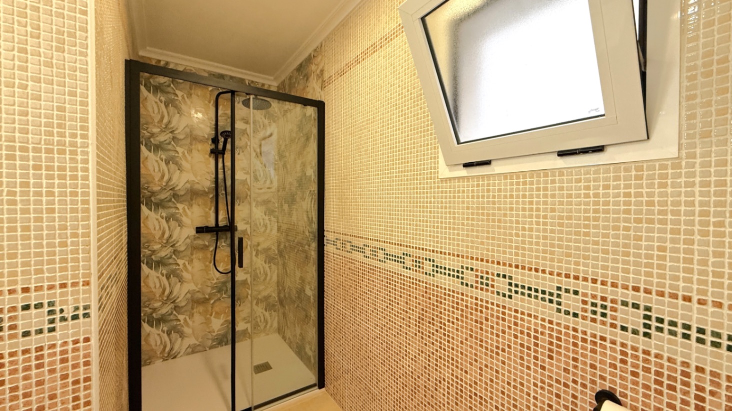 2 Bed, 1 Bath, ApartmentFor Sale, Torrevieja, Alicante