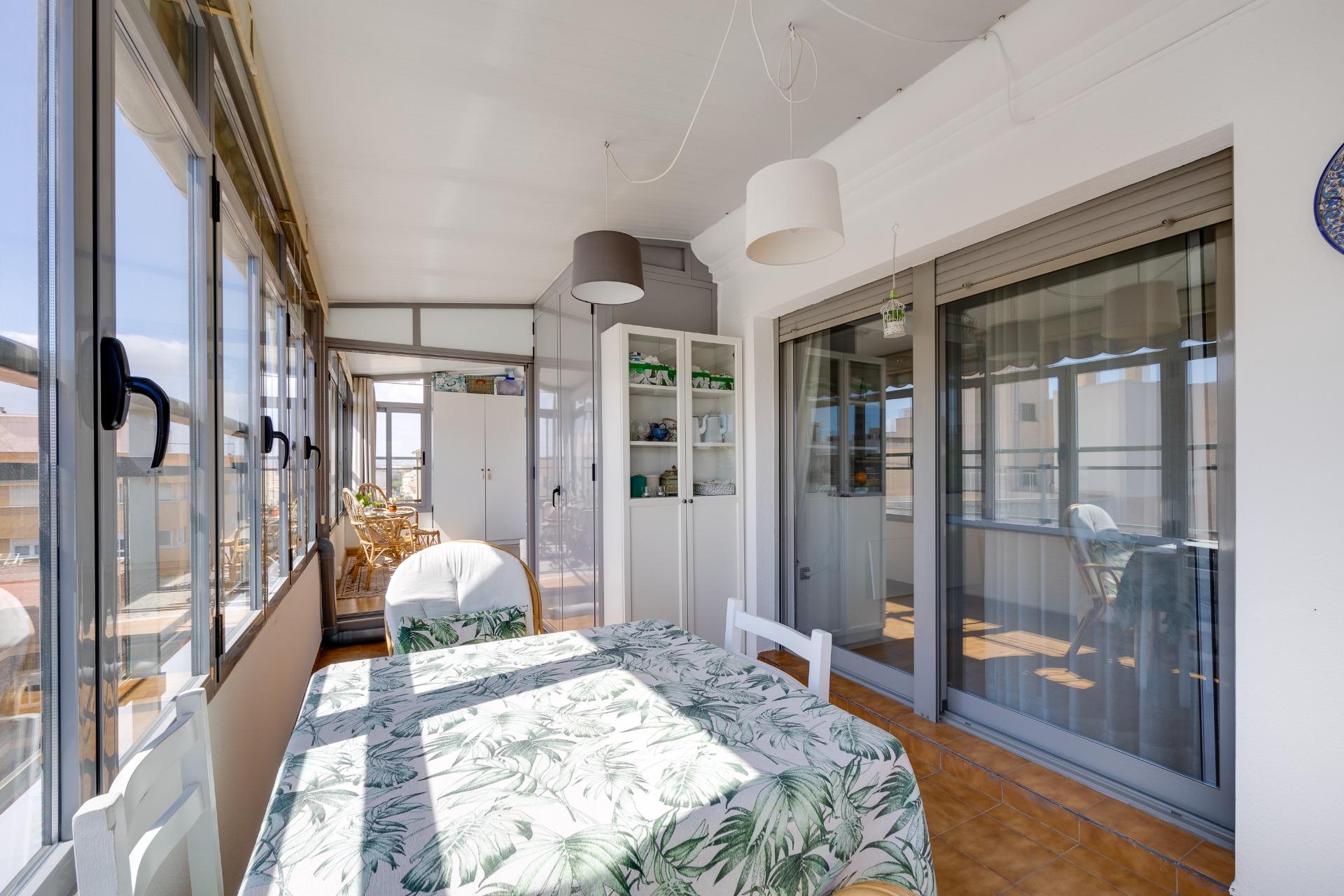 2 Bed, 1 Bath, ApartmentFor Sale, Torrevieja, Alicante