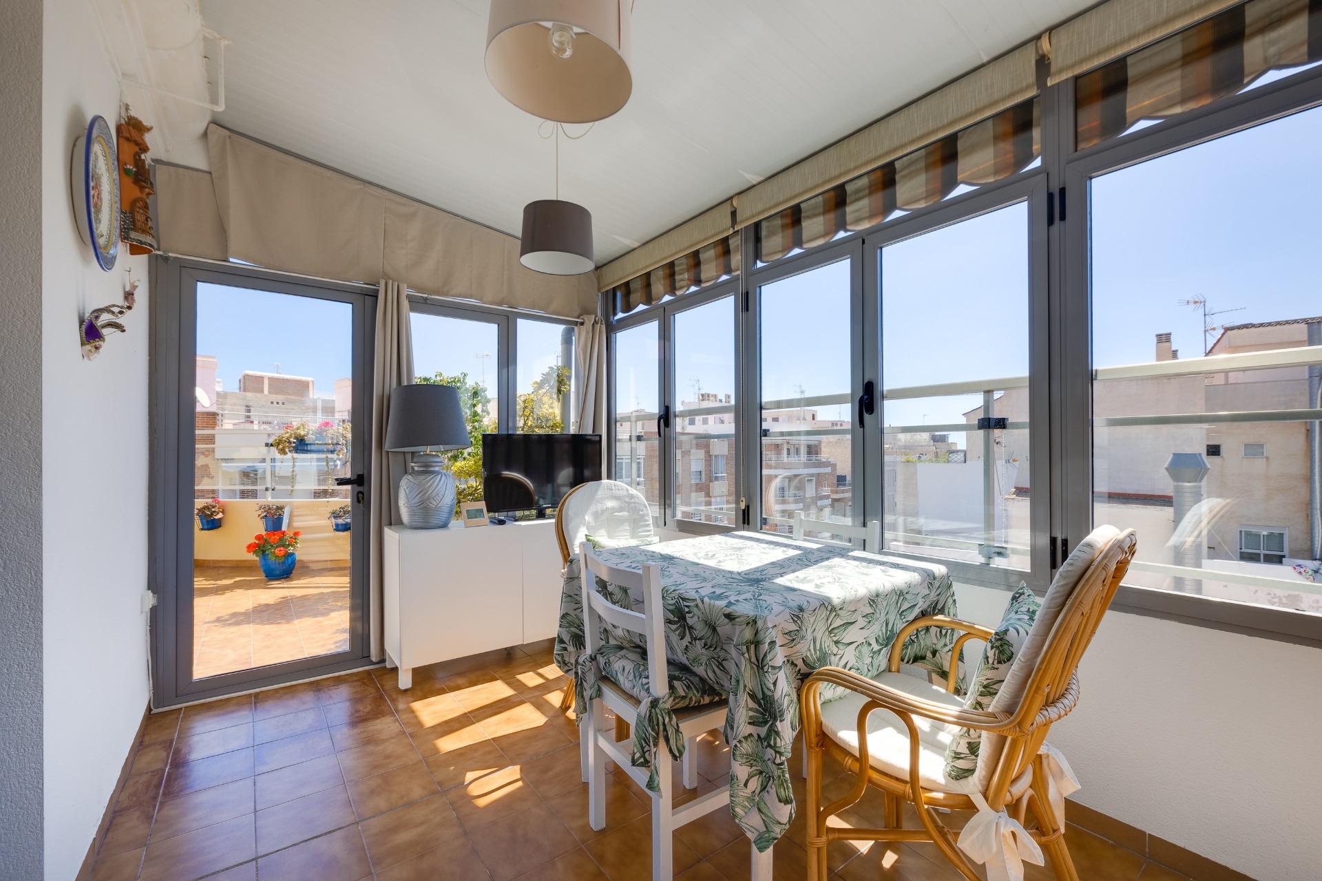 2 Bed, 1 Bath, ApartmentFor Sale, Torrevieja, Alicante