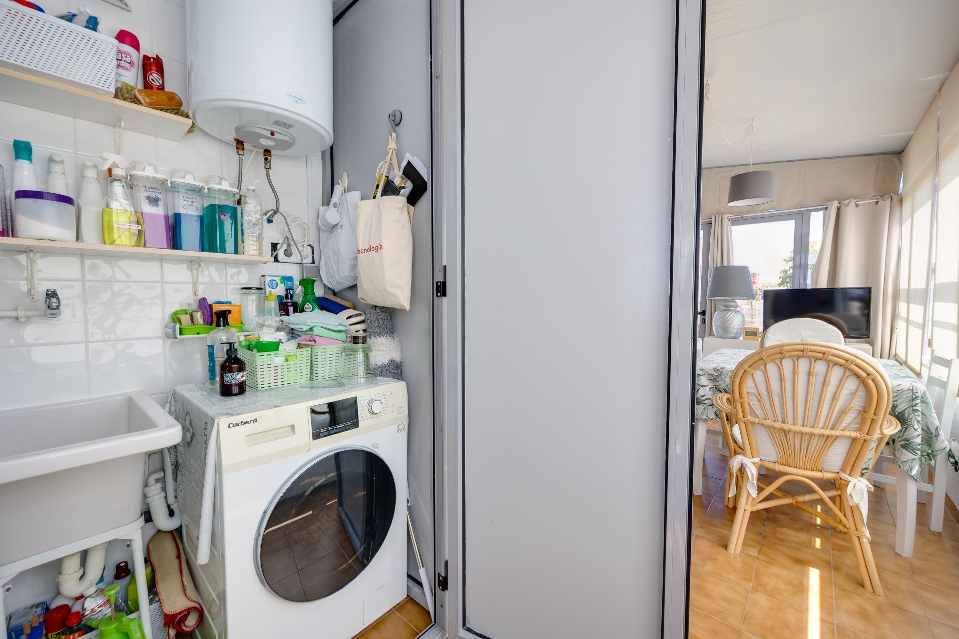 2 Bed, 1 Bath, ApartmentFor Sale, Torrevieja, Alicante