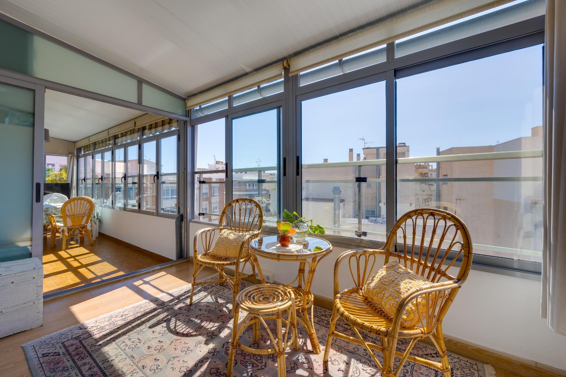 2 Bed, 1 Bath, ApartmentFor Sale, Torrevieja, Alicante