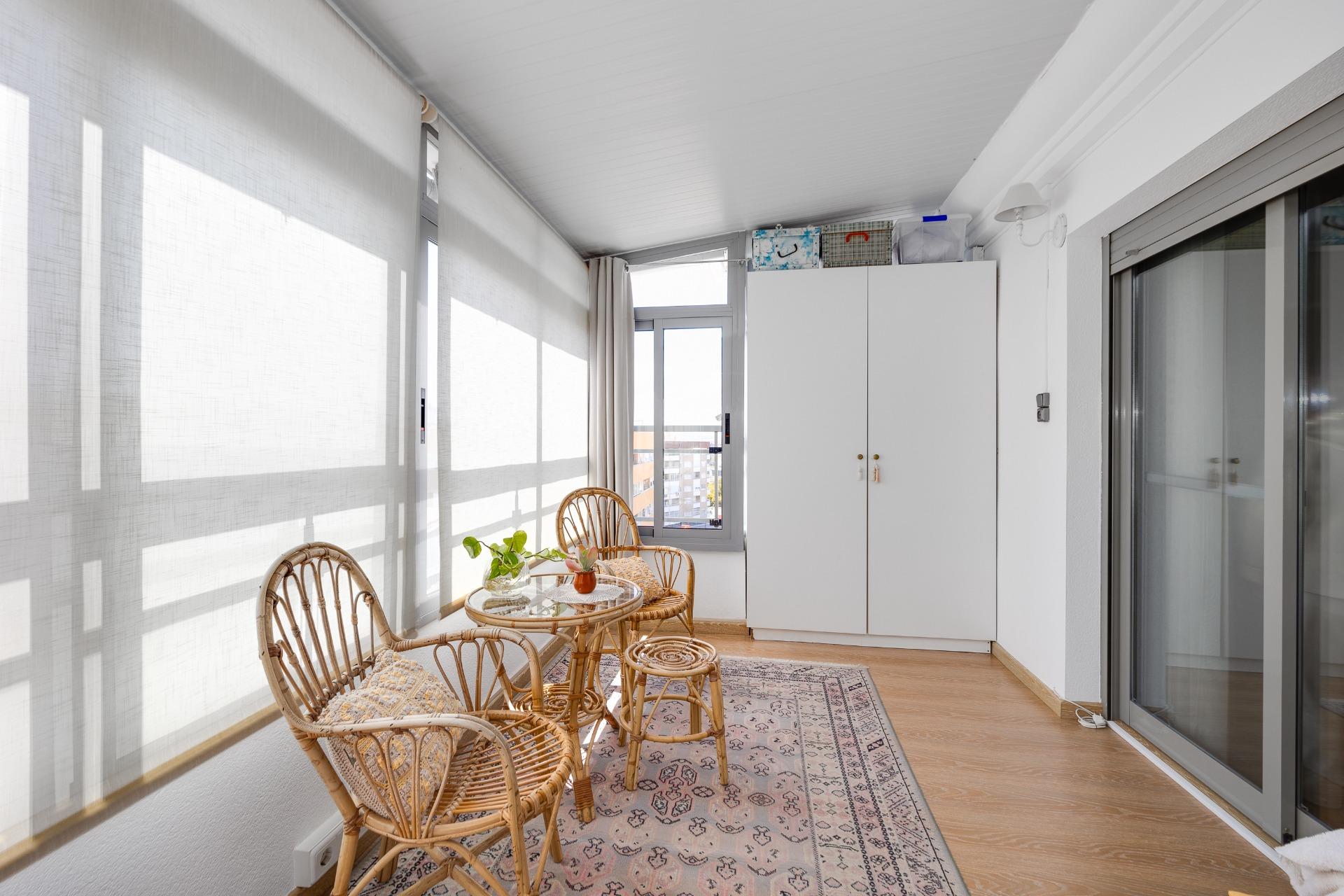 2 Bed, 1 Bath, ApartmentFor Sale, Torrevieja, Alicante