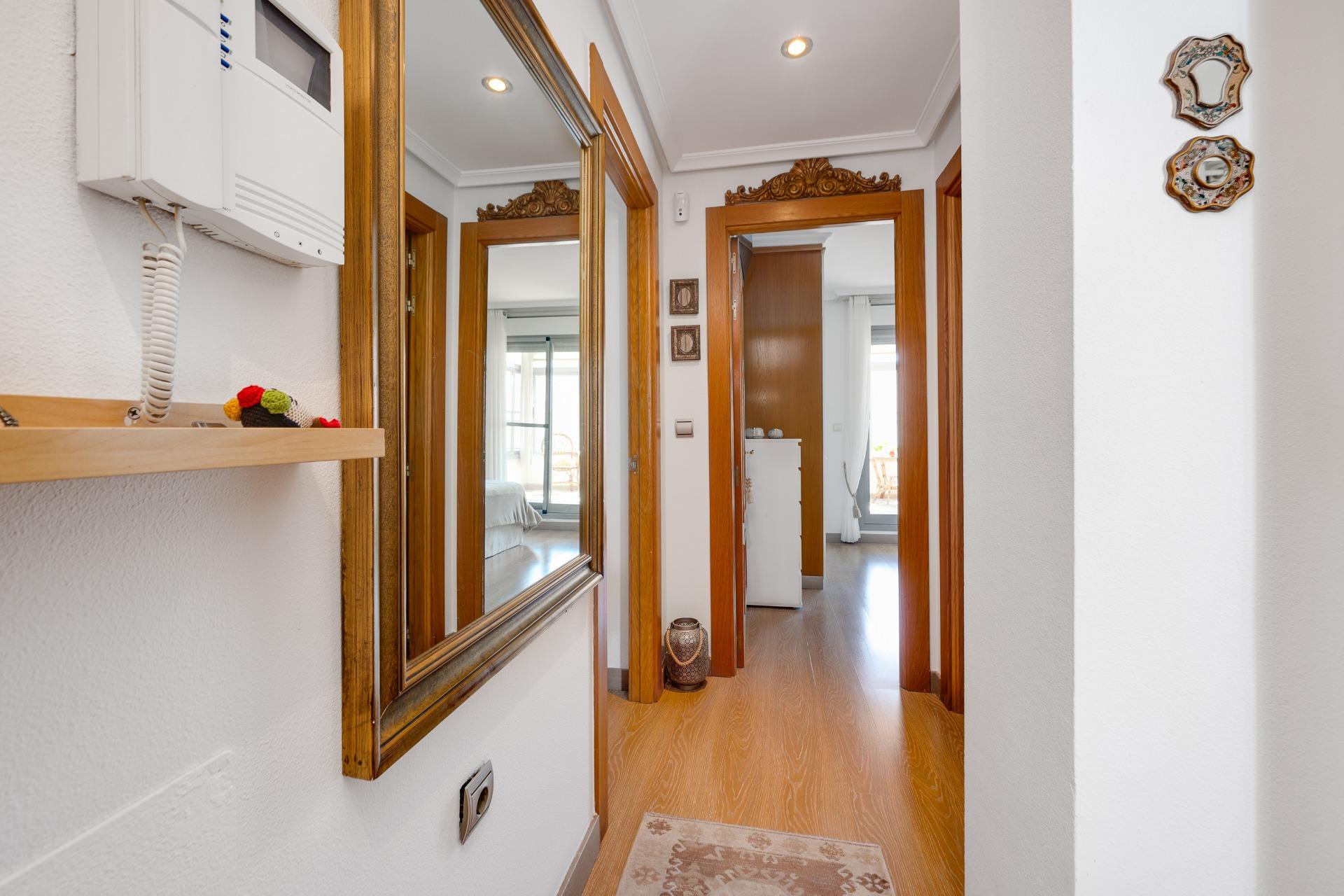 2 Bed, 1 Bath, ApartmentFor Sale, Torrevieja, Alicante