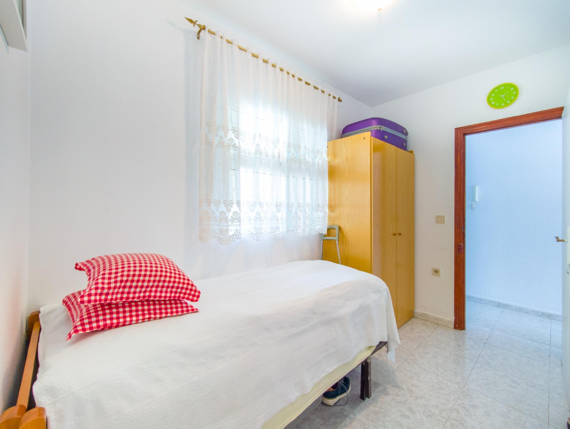 2 Bed, 1 Bath, ApartmentFor Sale, Torrevieja, Alicante
