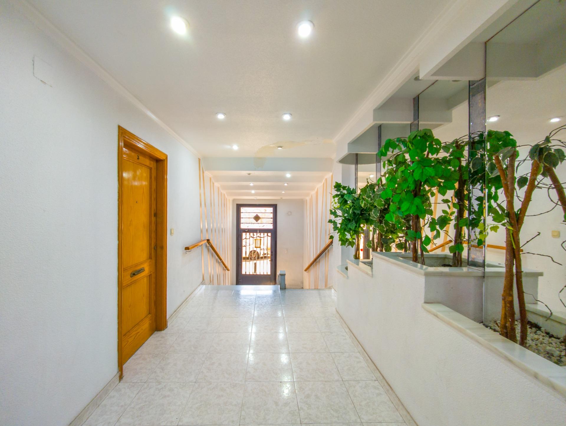 2 Bed, 1 Bath, ApartmentFor Sale, Torrevieja, Alicante