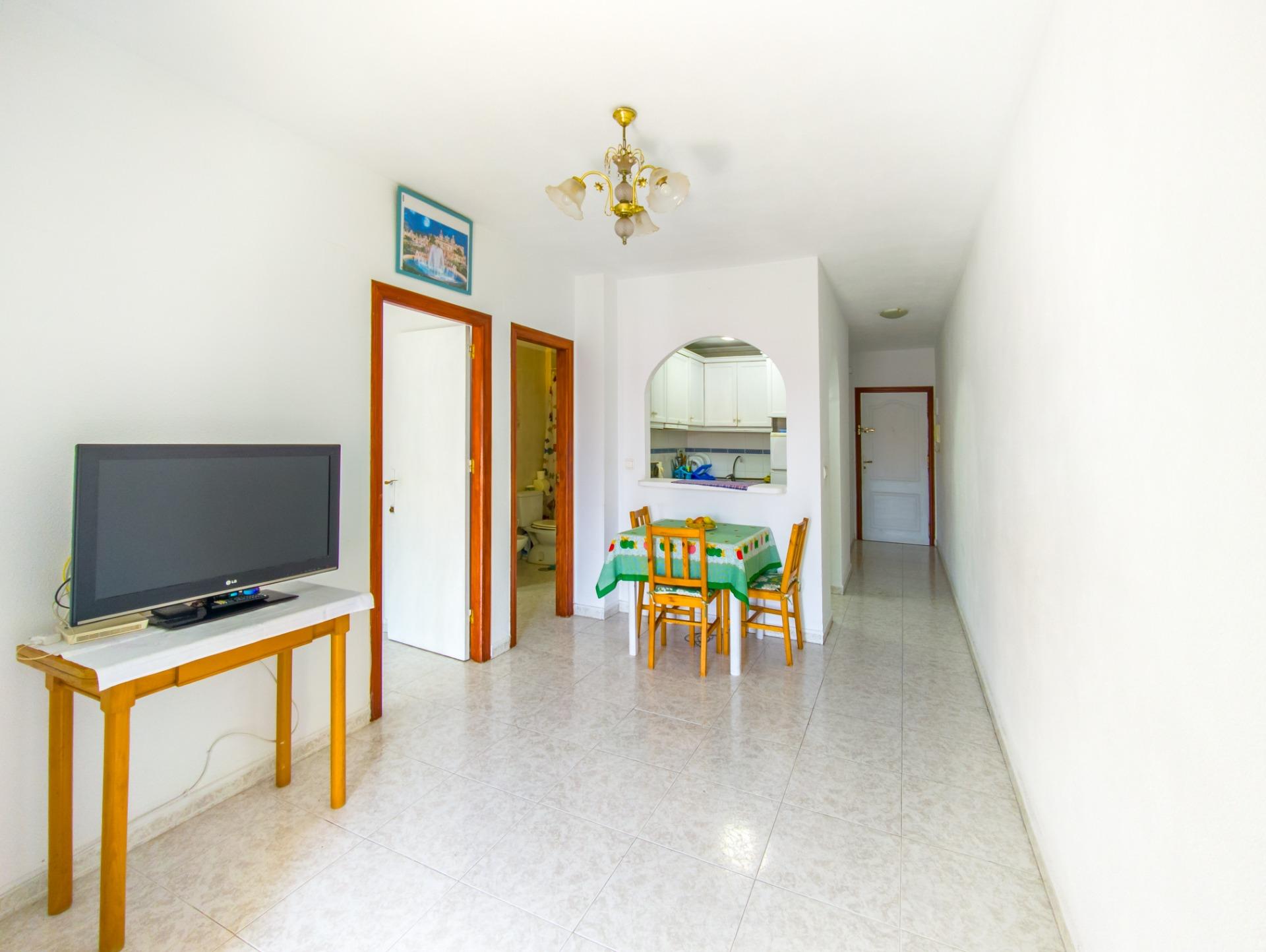 2 Bed, 1 Bath, ApartmentFor Sale, Torrevieja, Alicante