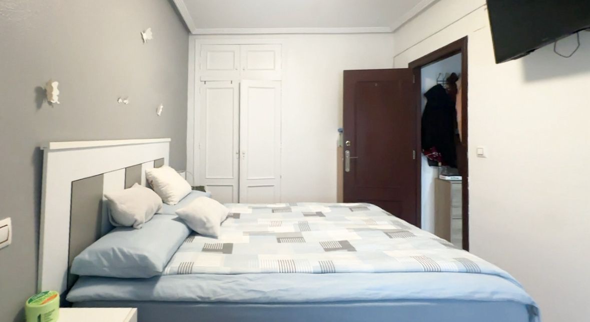 2 Bed, 1 Bath, ApartmentFor Sale, Torrevieja, Alicante