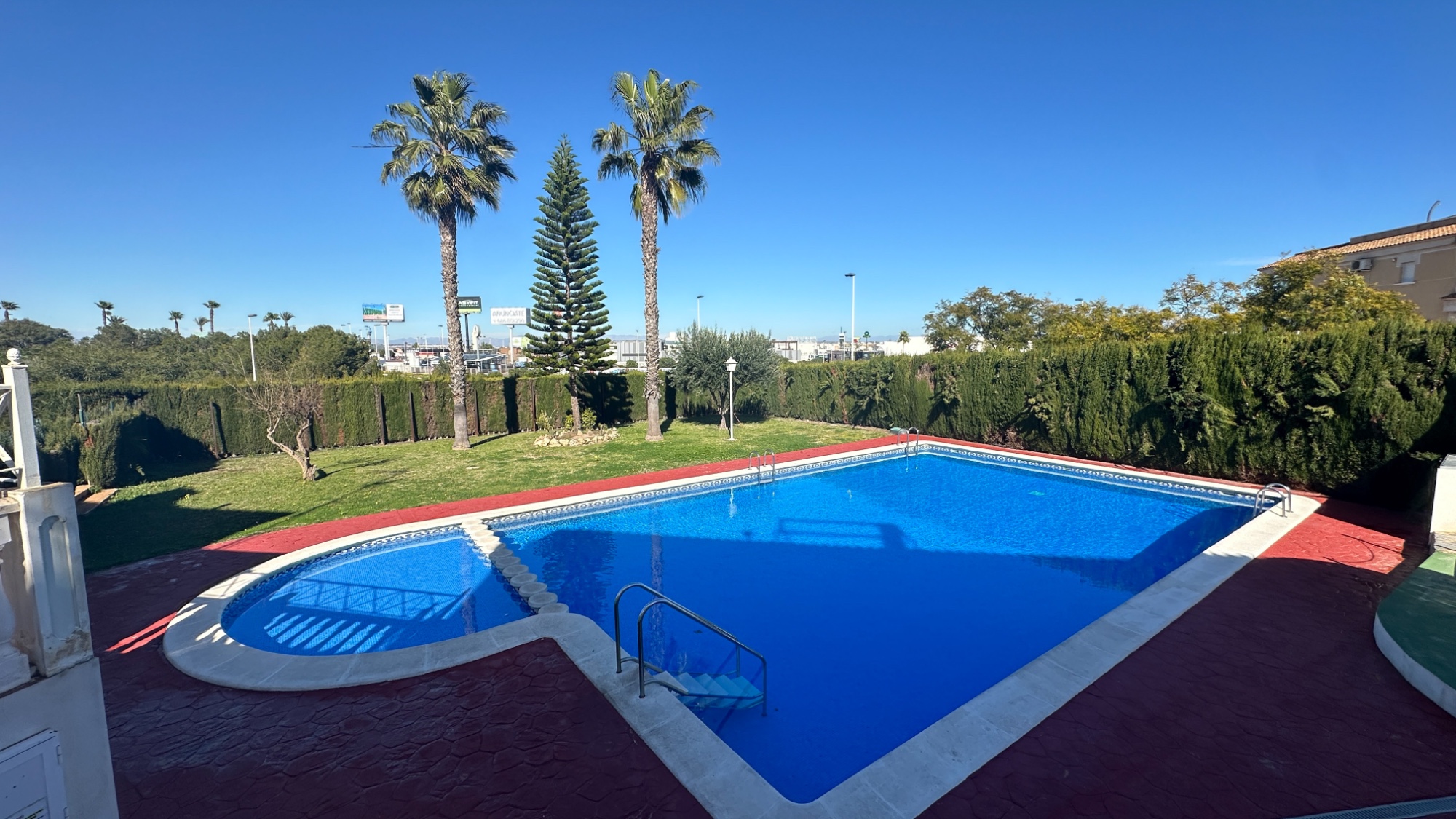 2 Bed, 1 Bath, ApartmentFor Sale, Torrevieja, Alicante