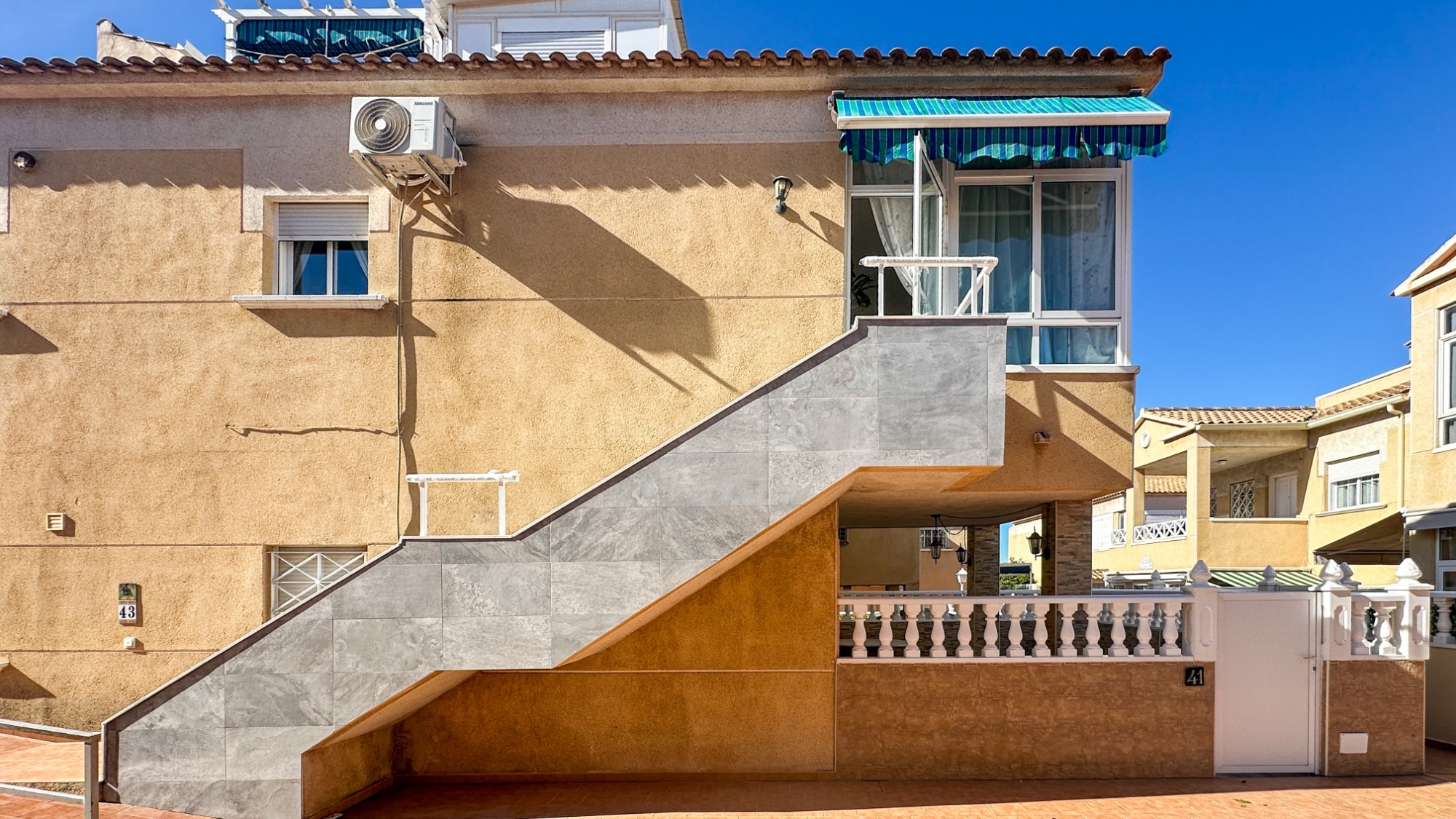 2 Bed, 1 Bath, ApartmentFor Sale, Torrevieja, Alicante