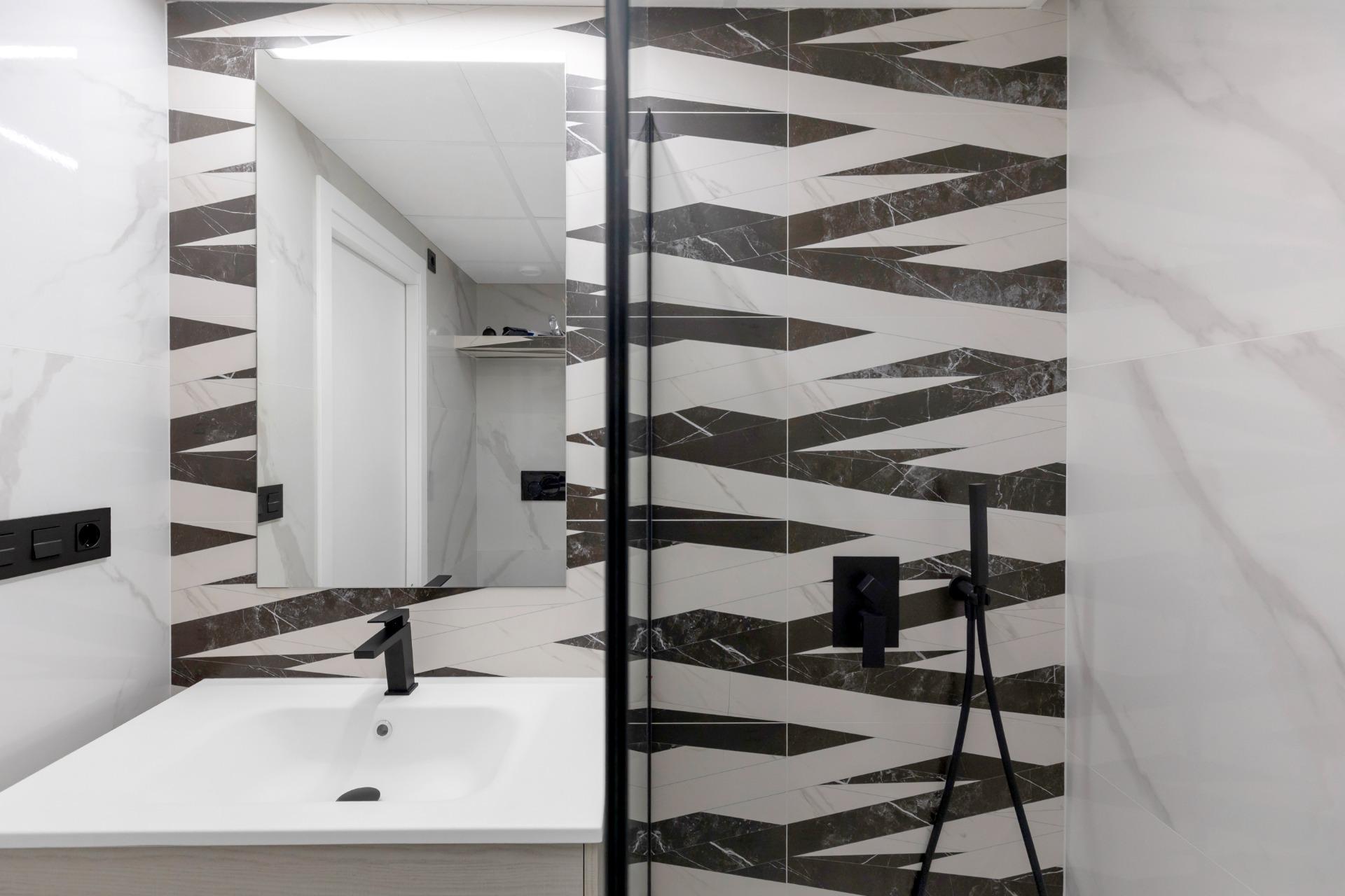 2 Bed, 2 Bath, ApartmentFor Sale, Guardamar Del Segura, Alicante