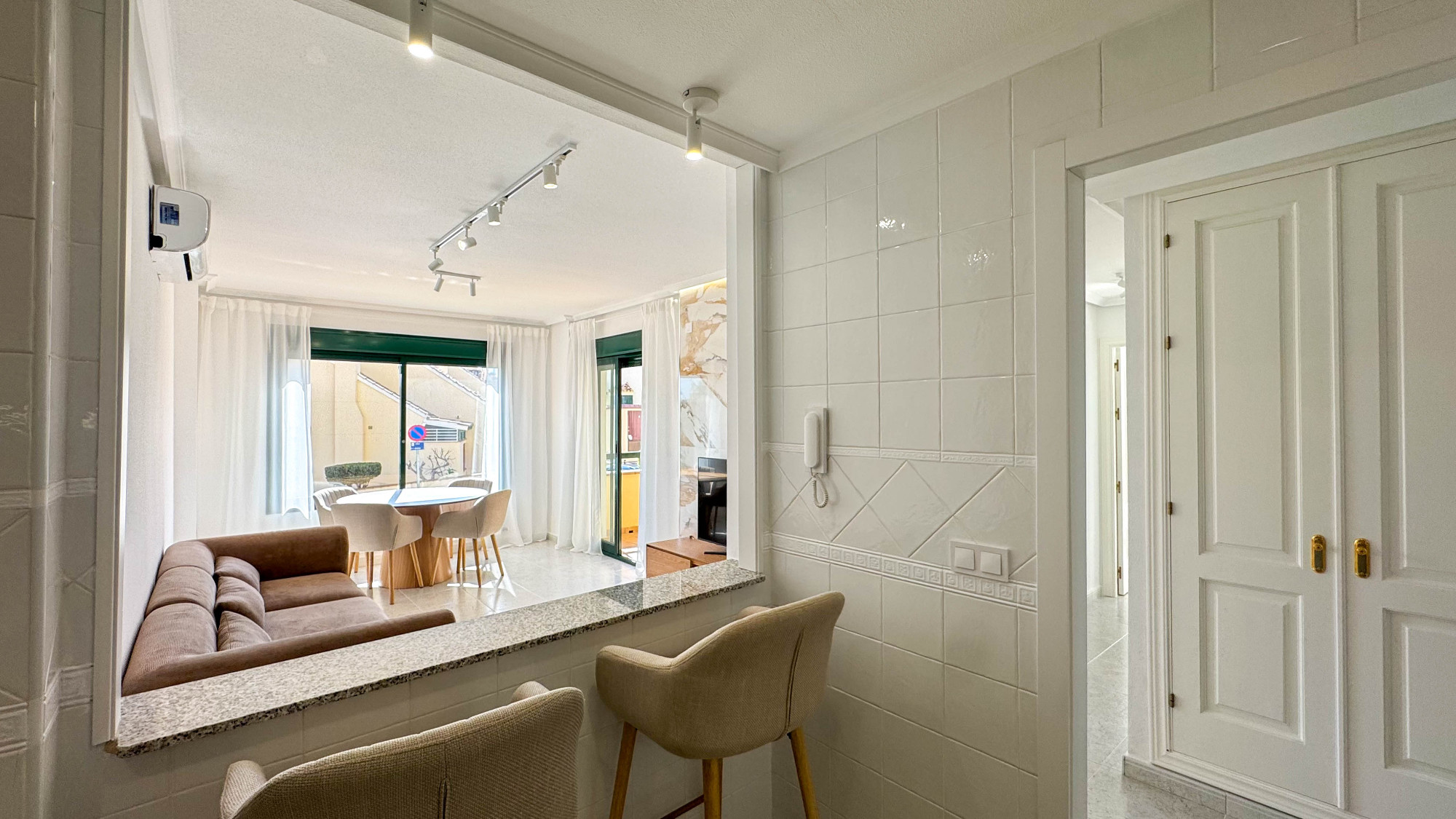 2 Bed, 2 Bath, ApartmentFor Sale, Orihuela Costa, Alicante