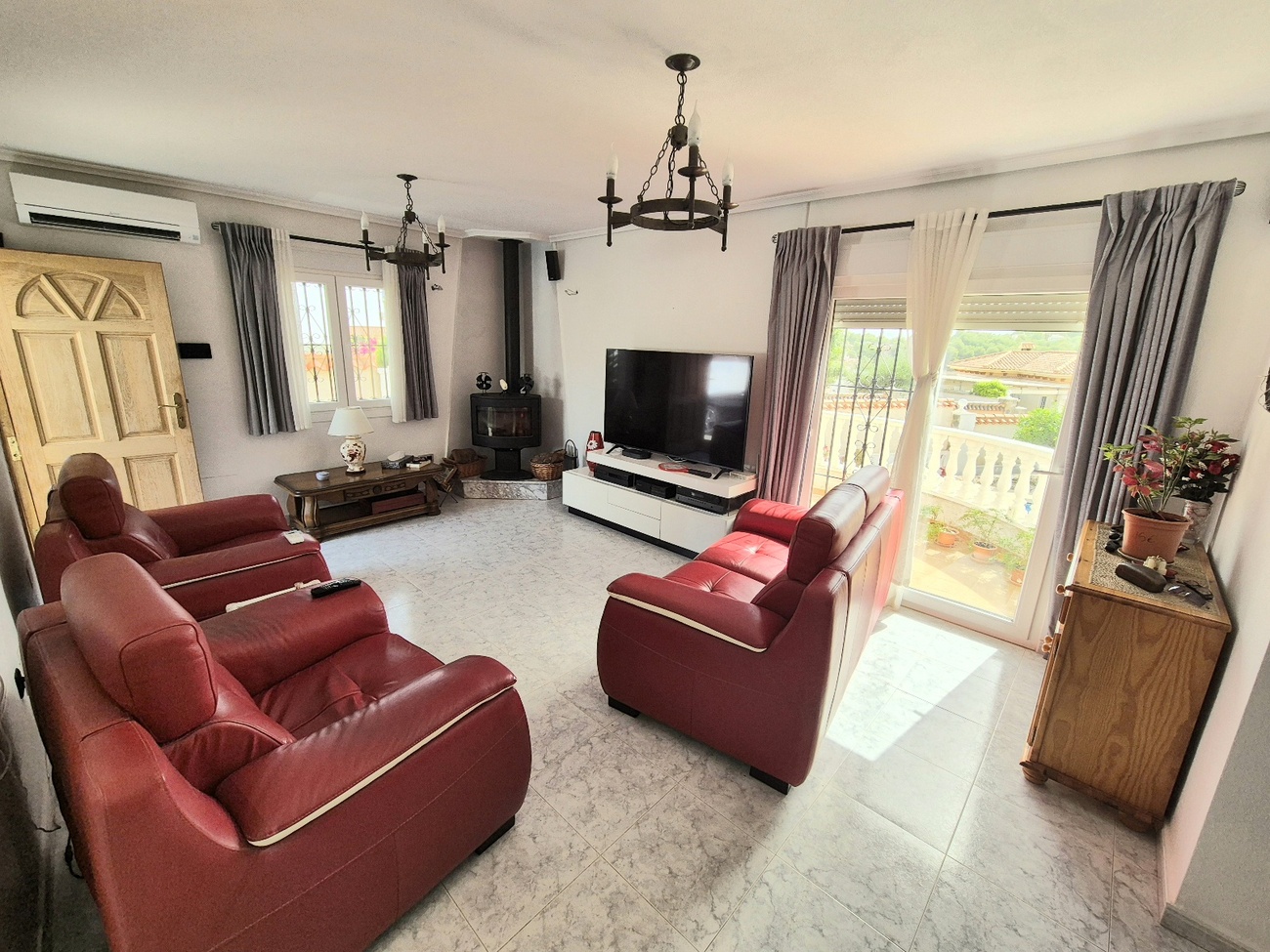 3 Bed, 2 Bath, HouseFor Sale, San Miguel de Salinas, Alicante