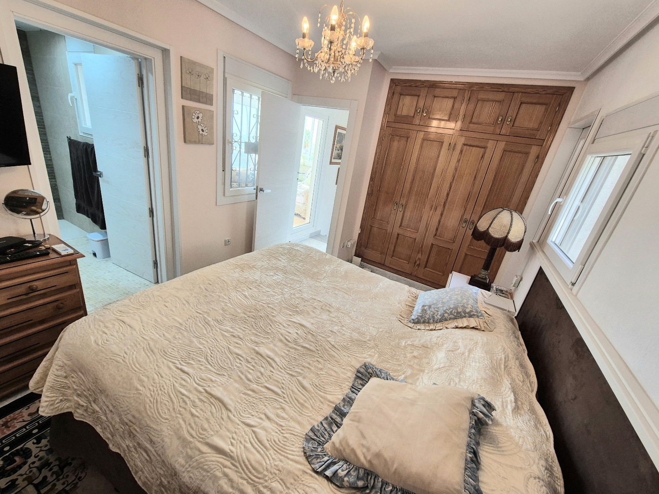 3 Bed, 2 Bath, HouseFor Sale, San Miguel de Salinas, Alicante