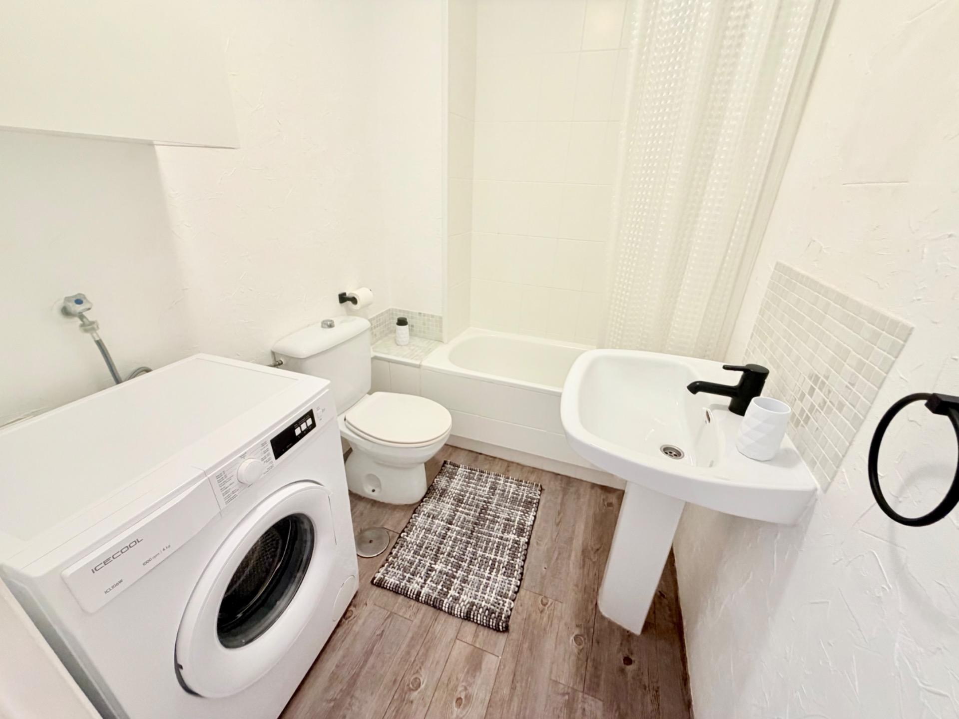 1 Bed, 1 Bath, ApartmentFor Sale, Torrevieja, Alicante