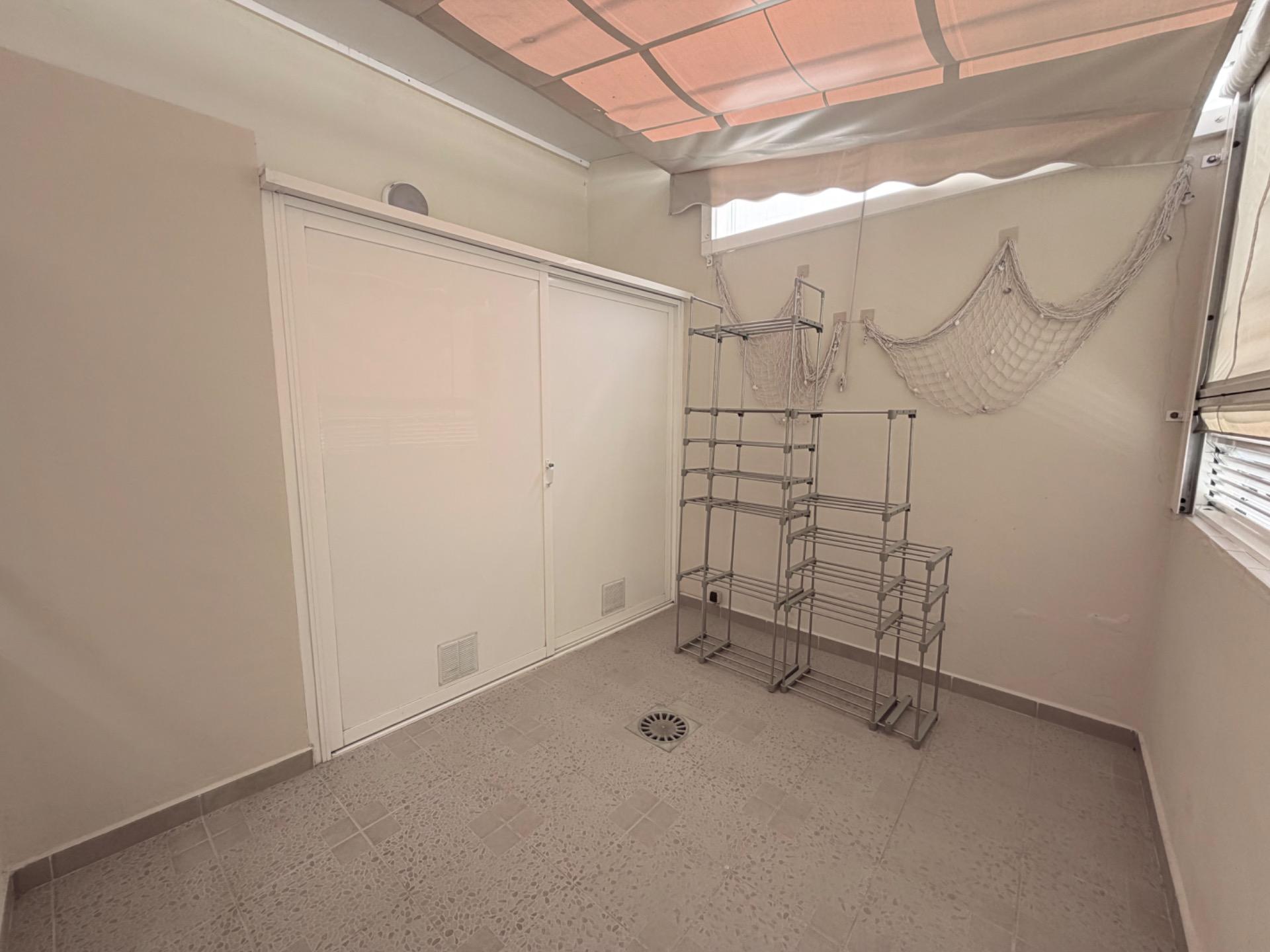 1 Bed, 1 Bath, ApartmentFor Sale, Torrevieja, Alicante