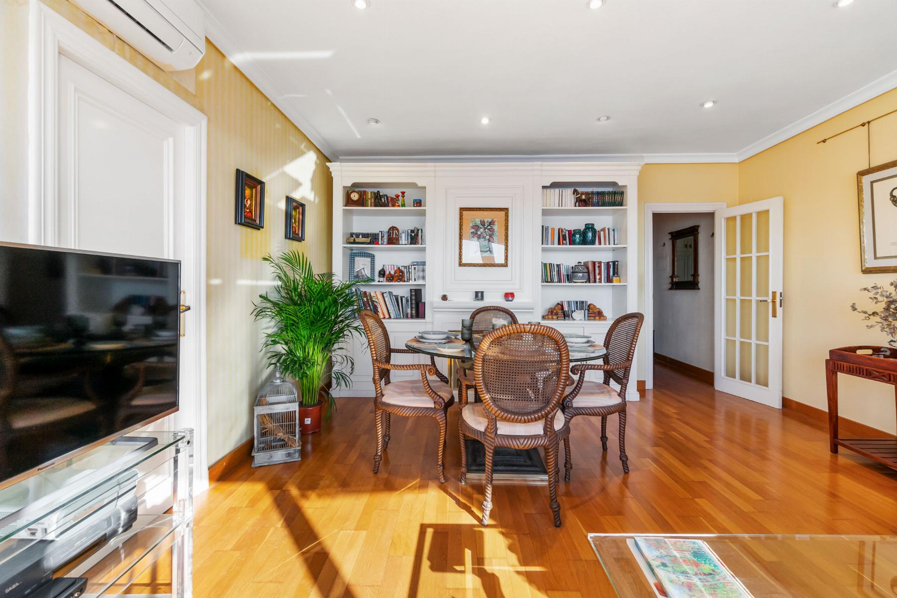 4 Bed, 2 Bath, ApartmentFor Sale, Torrevieja, Alicante